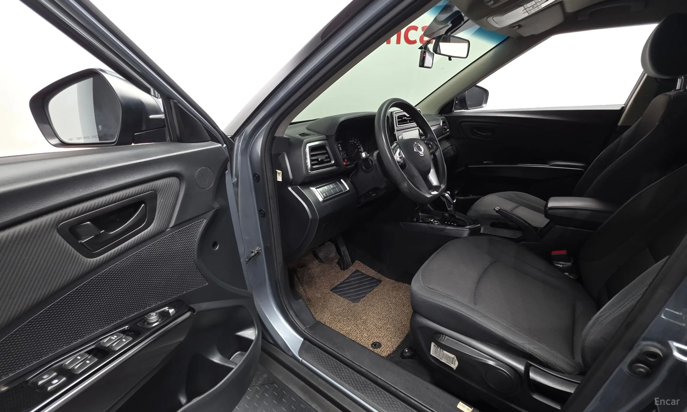 KG Mobility (SsangYong) Berry New Tivoli превью 10