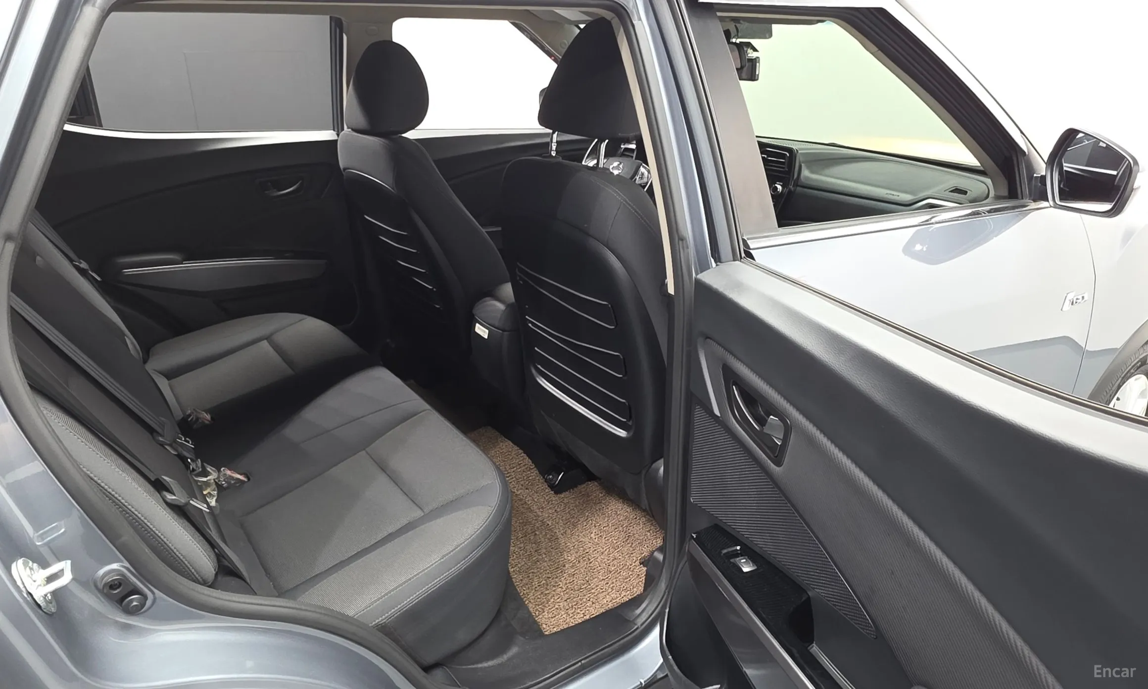 KG Mobility (SsangYong) Berry New Tivoli превью 11
