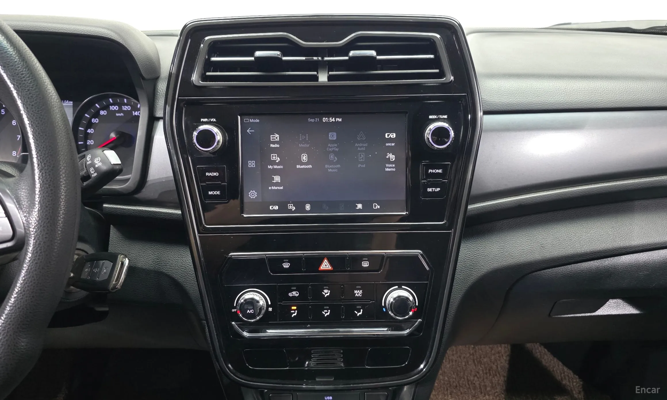 KG Mobility (SsangYong) Berry New Tivoli превью 14
