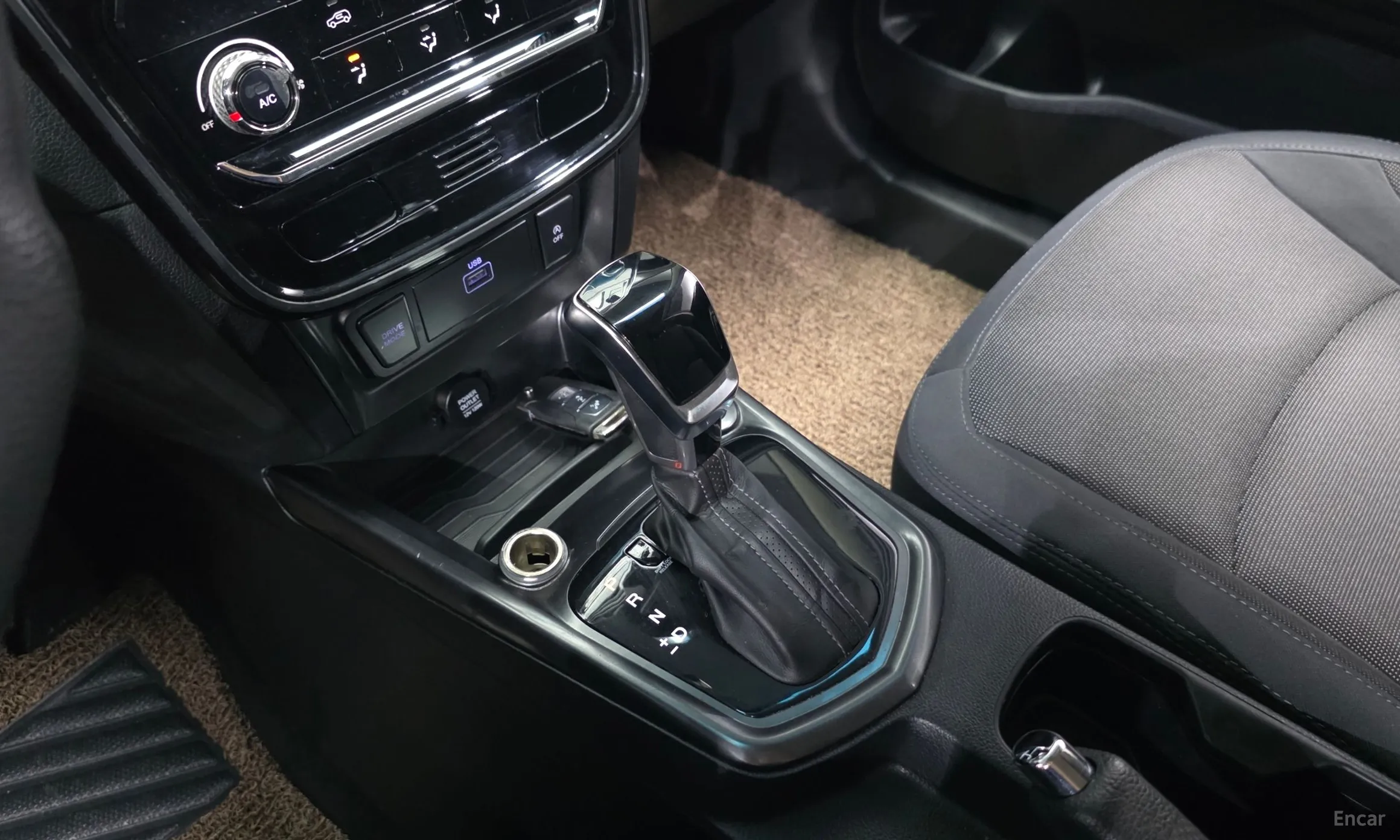 KG Mobility (SsangYong) Berry New Tivoli превью 9