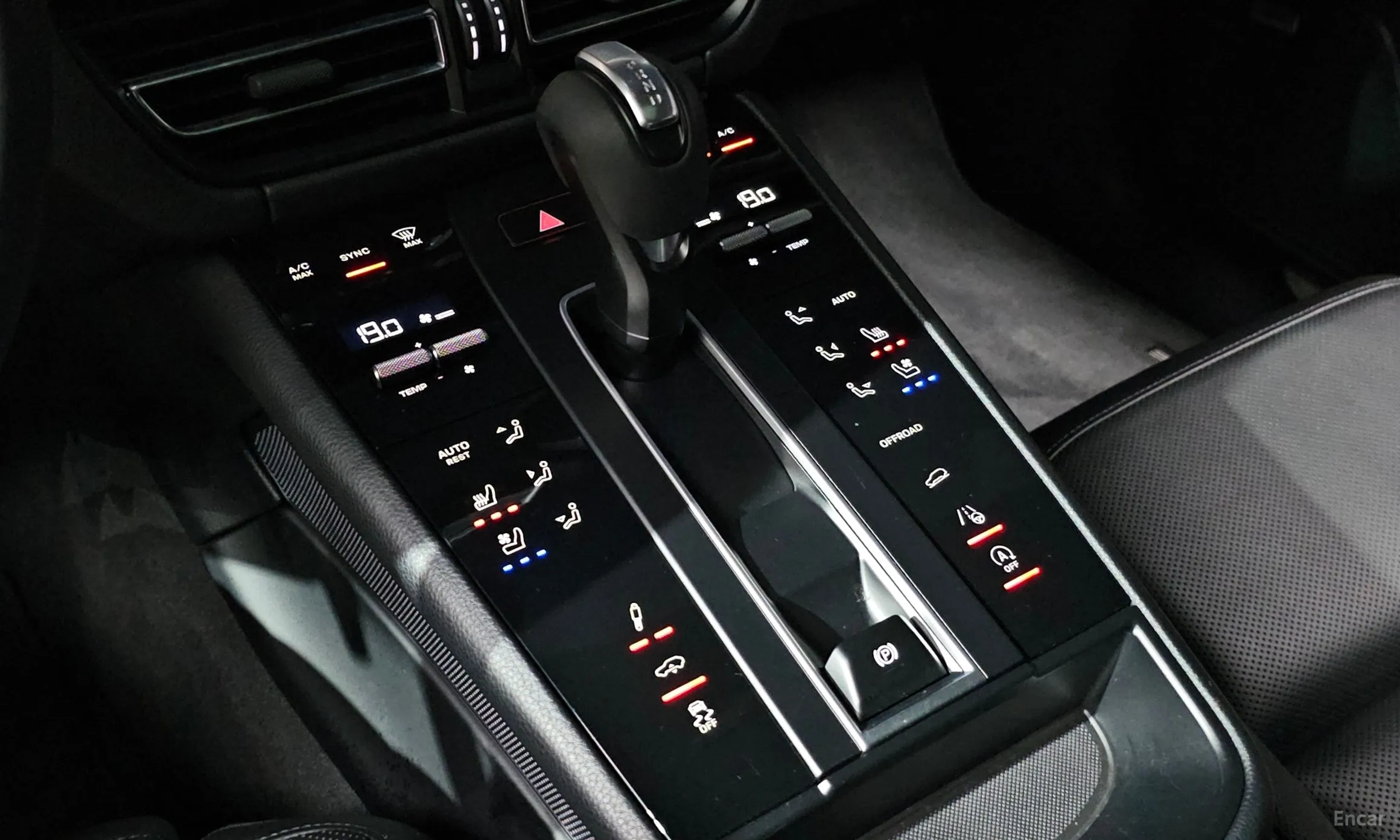 Porsche Macan превью 9