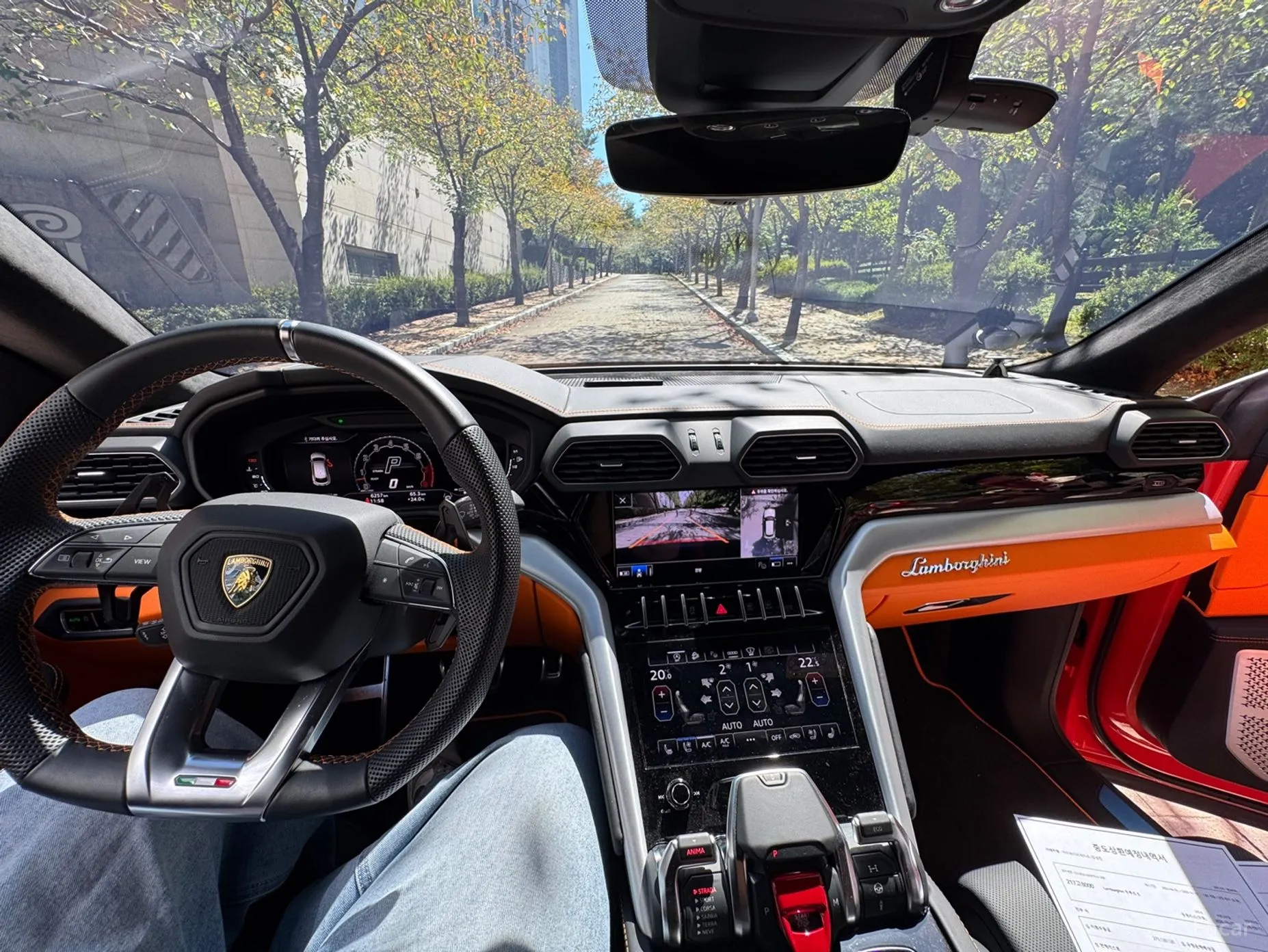 Lamborghini Urus превью 5