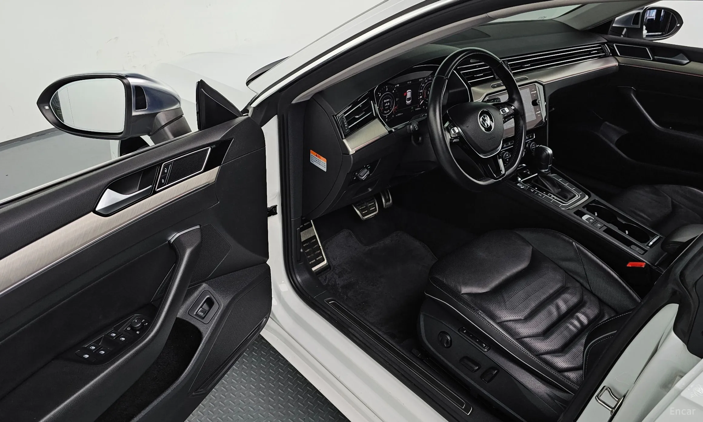 Volkswagen Ateon превью 10