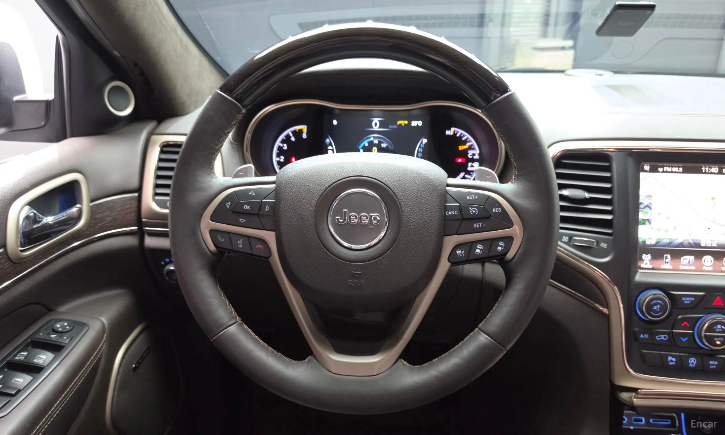 Jeep Grand Cherokee превью 13