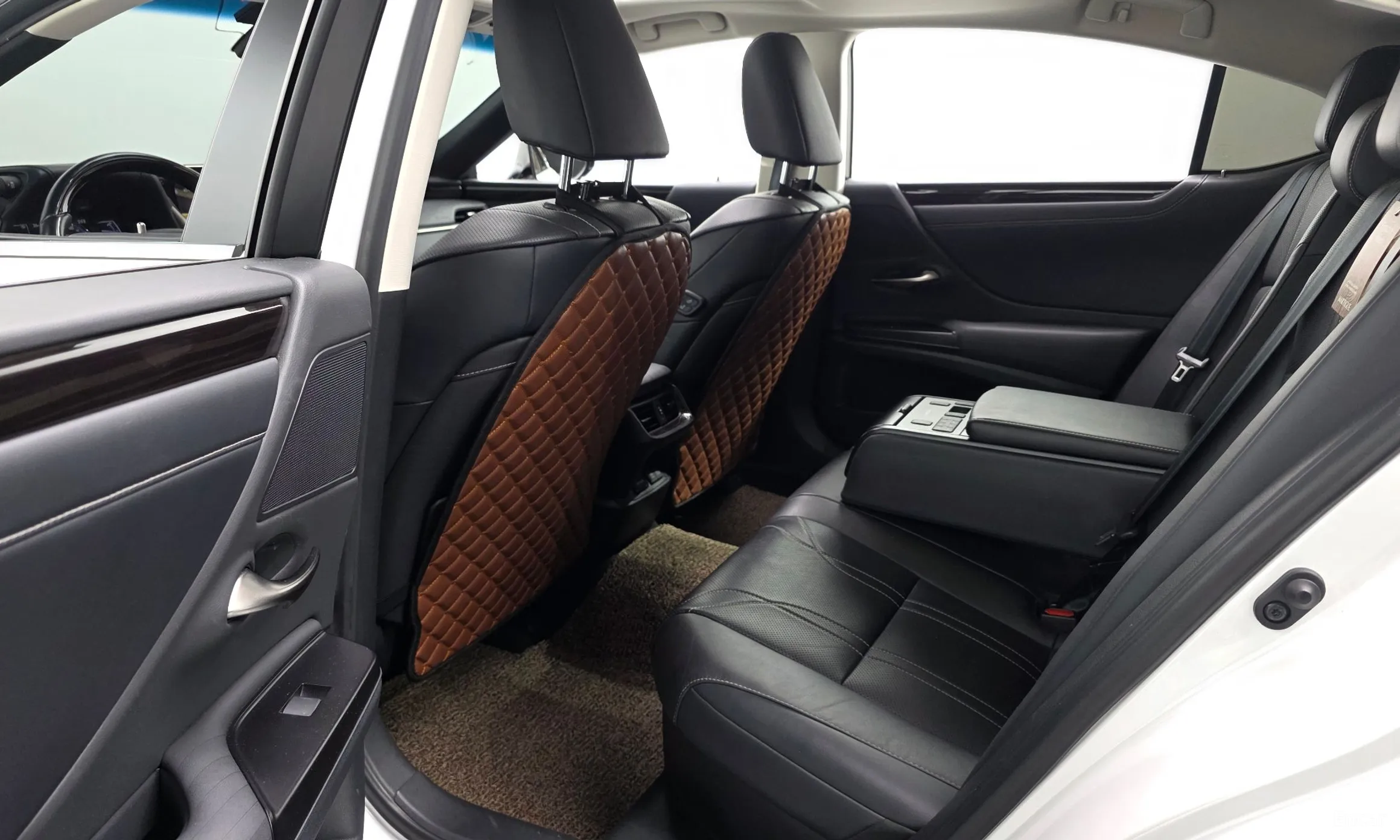Lexus ES300h 7th Generation превью 11