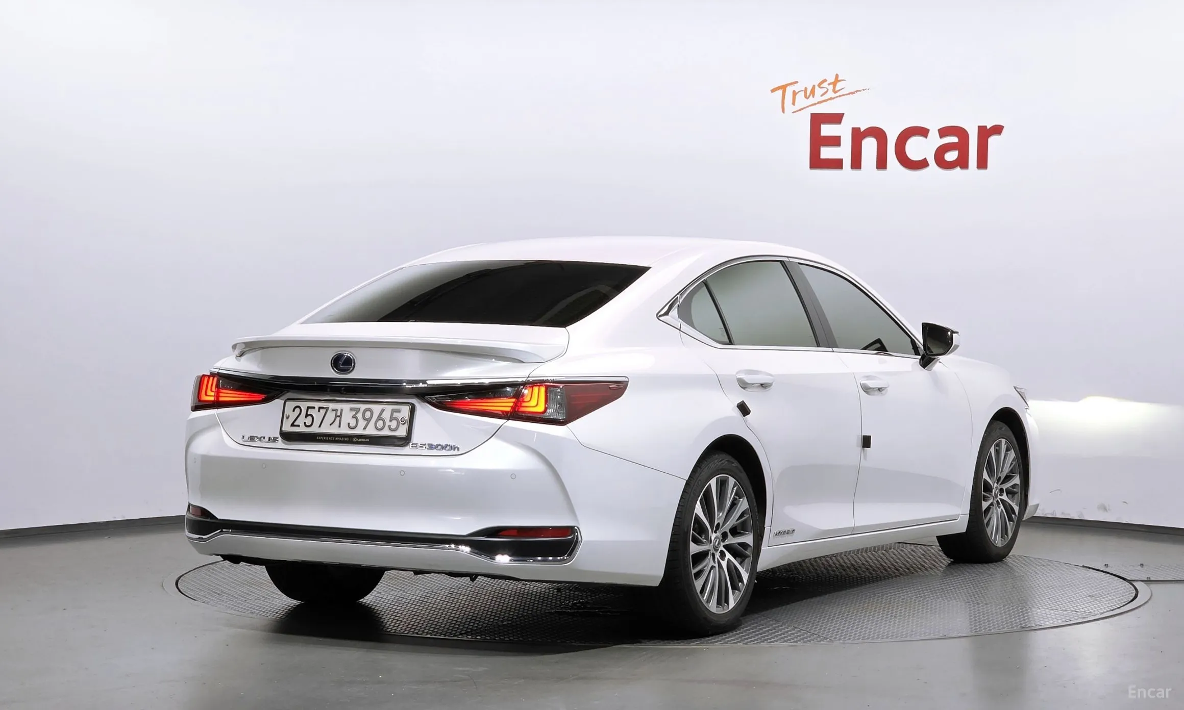 Lexus ES300h 7th Generation