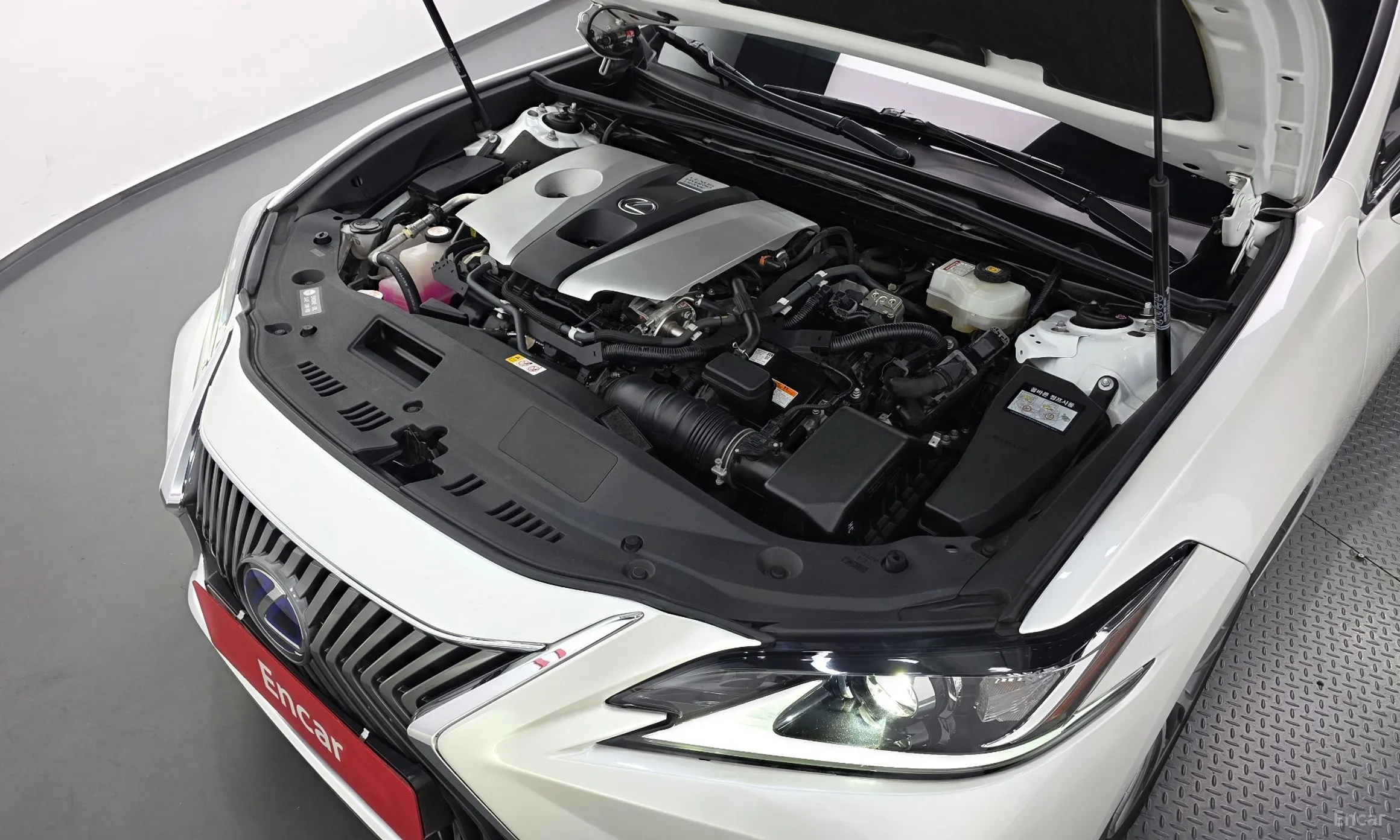 Lexus ES300h 7th Generation превью 6