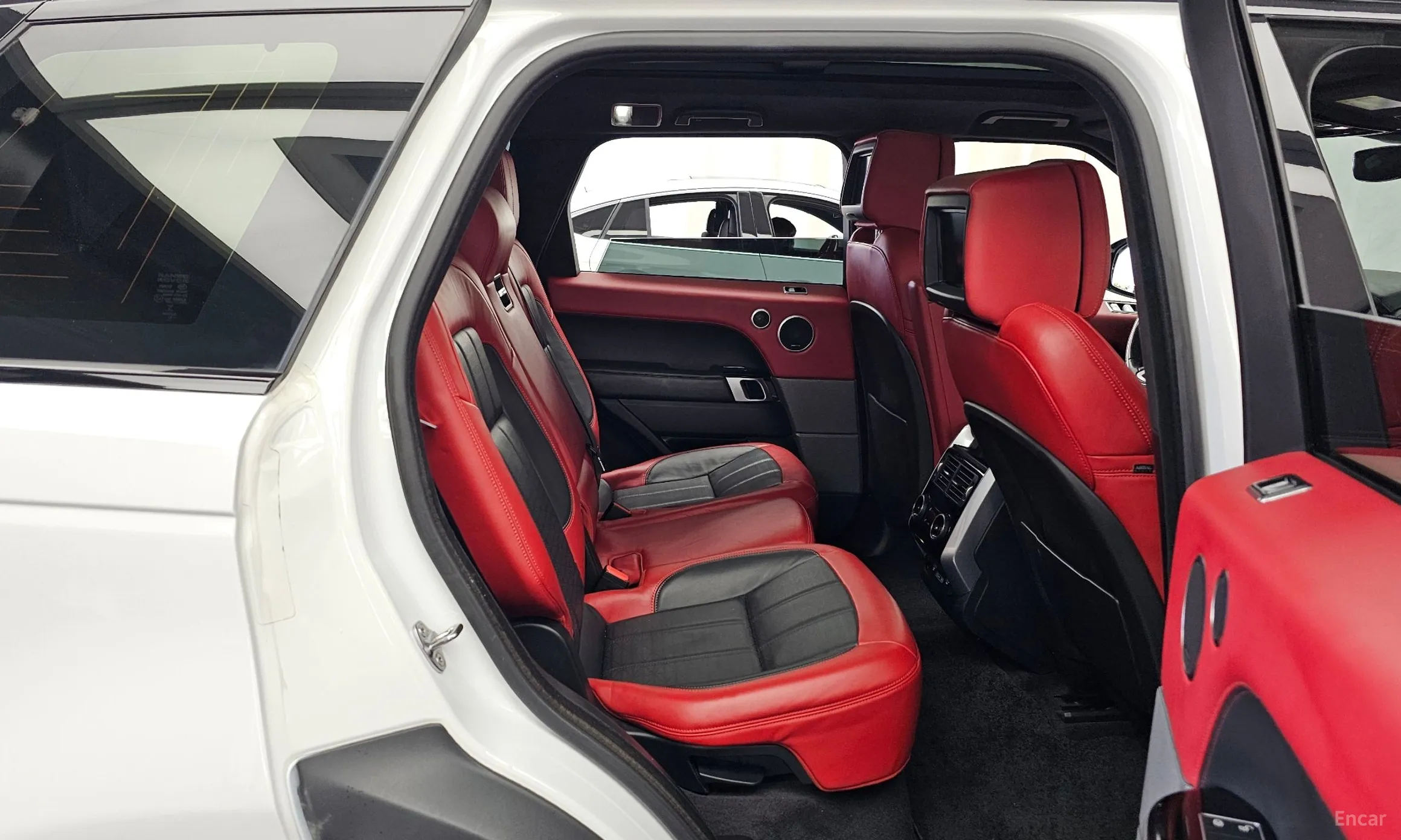 Land Rover Range Rover Sport 2nd Generation превью 12