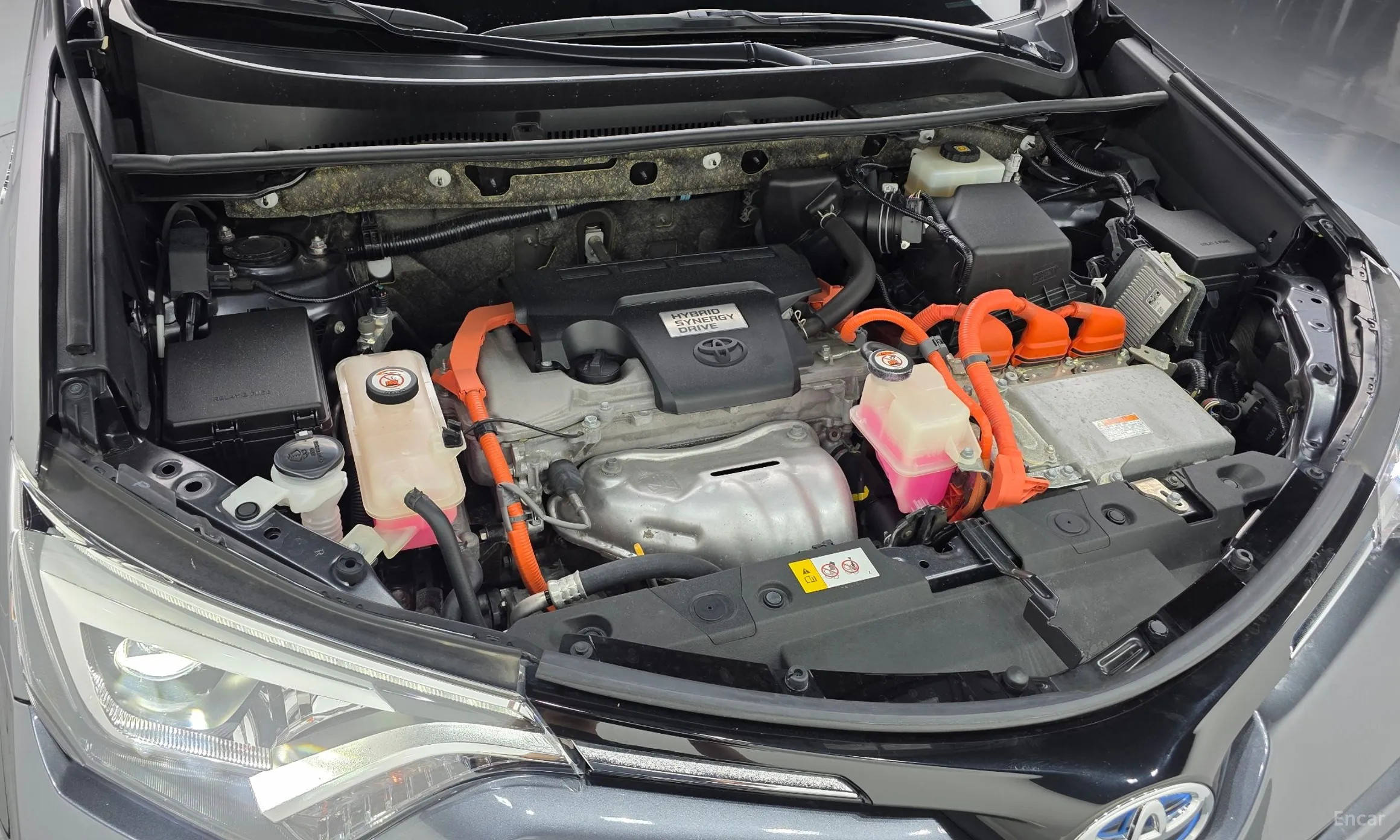 Toyota RAV4 превью 6