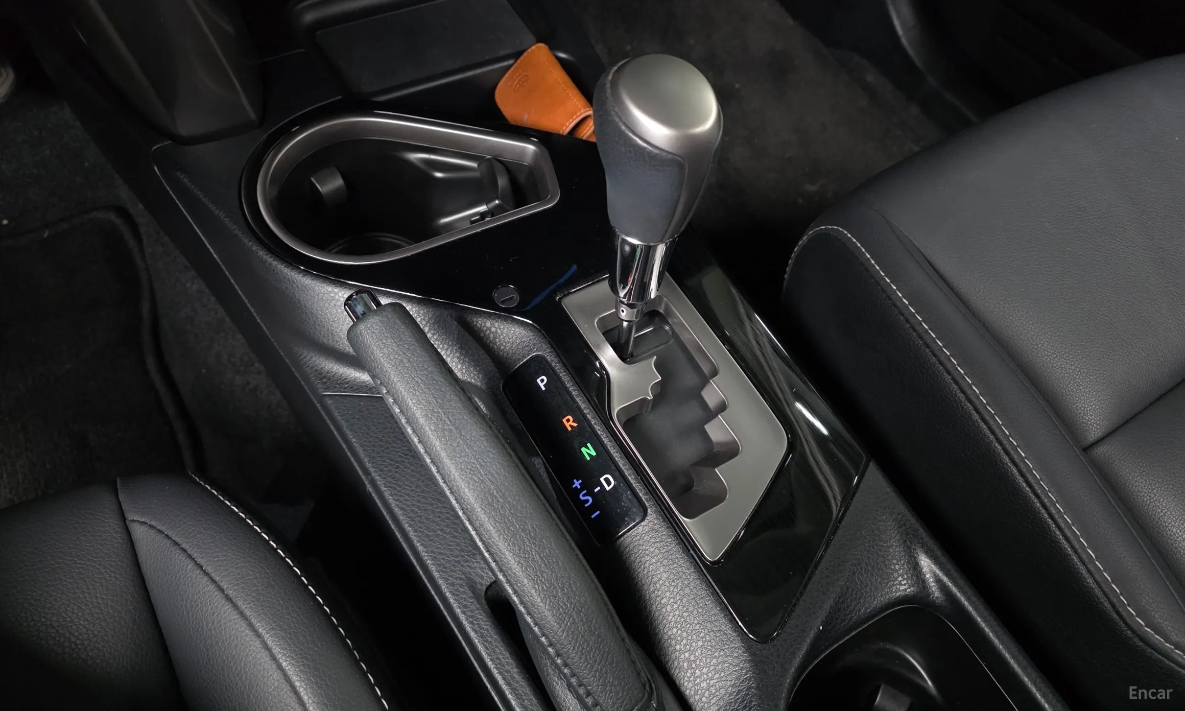 Toyota RAV4 превью 9