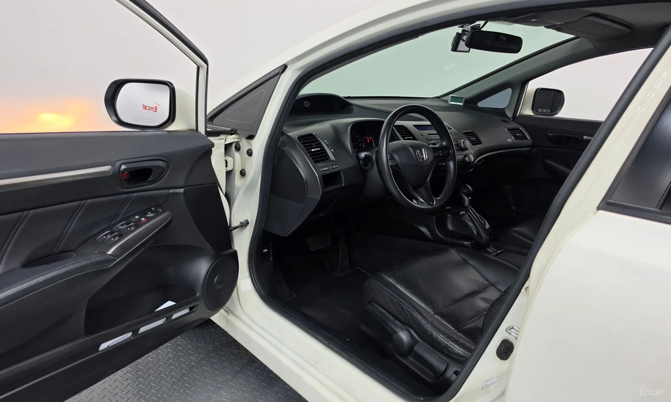 Honda Civic превью 10