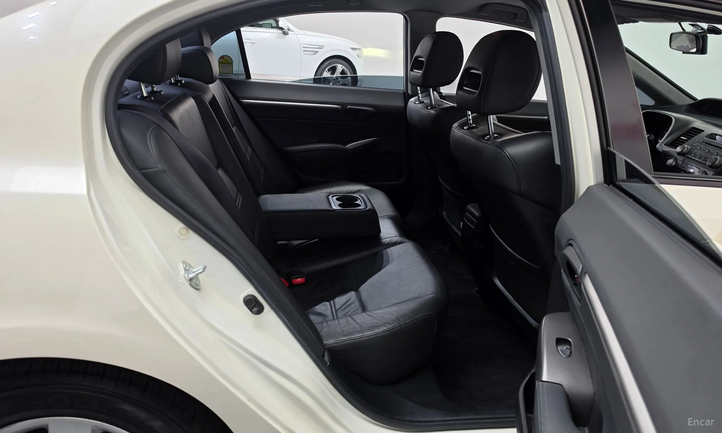 Honda Civic превью 12