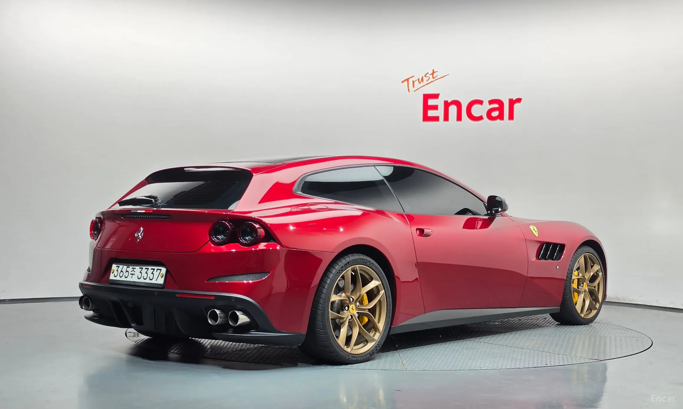 Ferrari GTC4 Rousseau