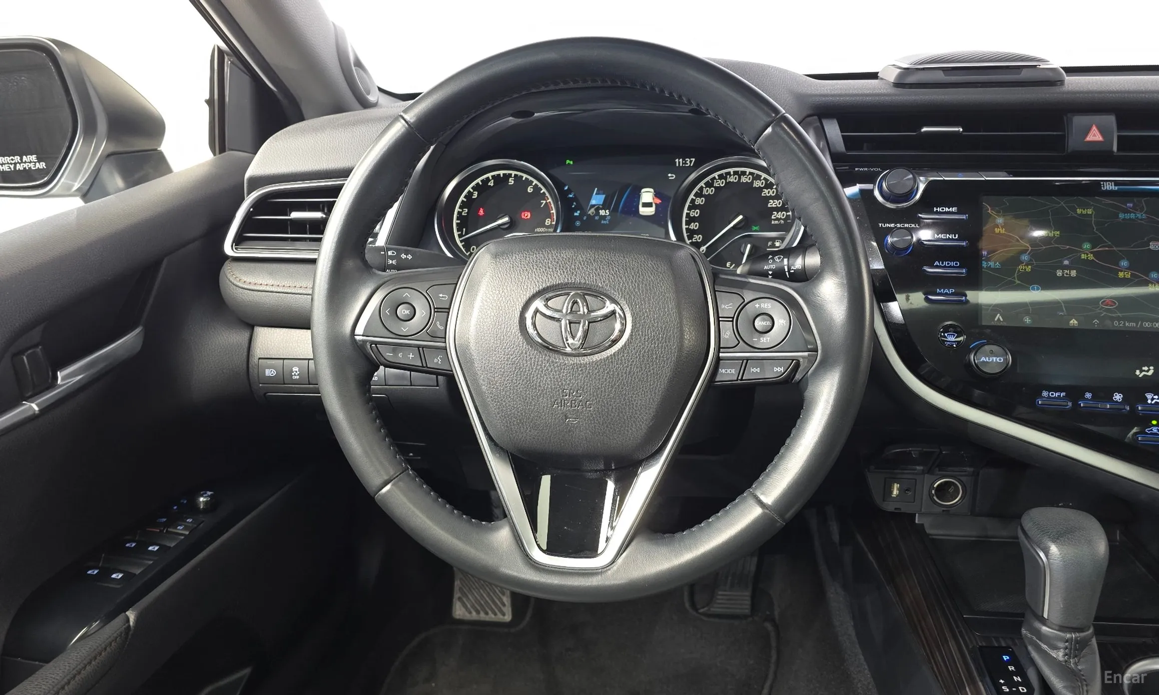 Toyota Camry (XV70) превью 12