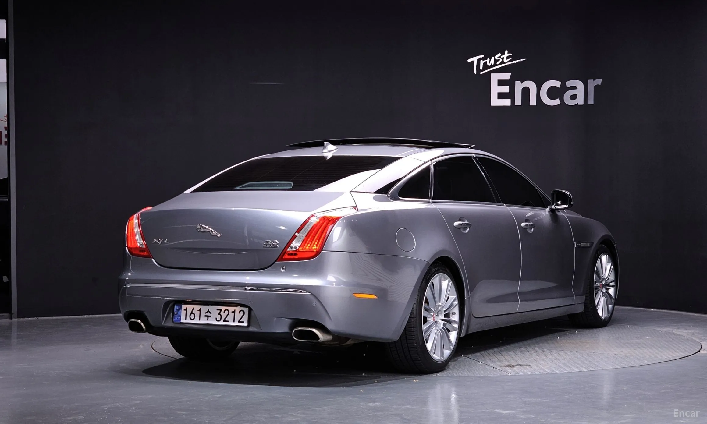 Jaguar All New XJ