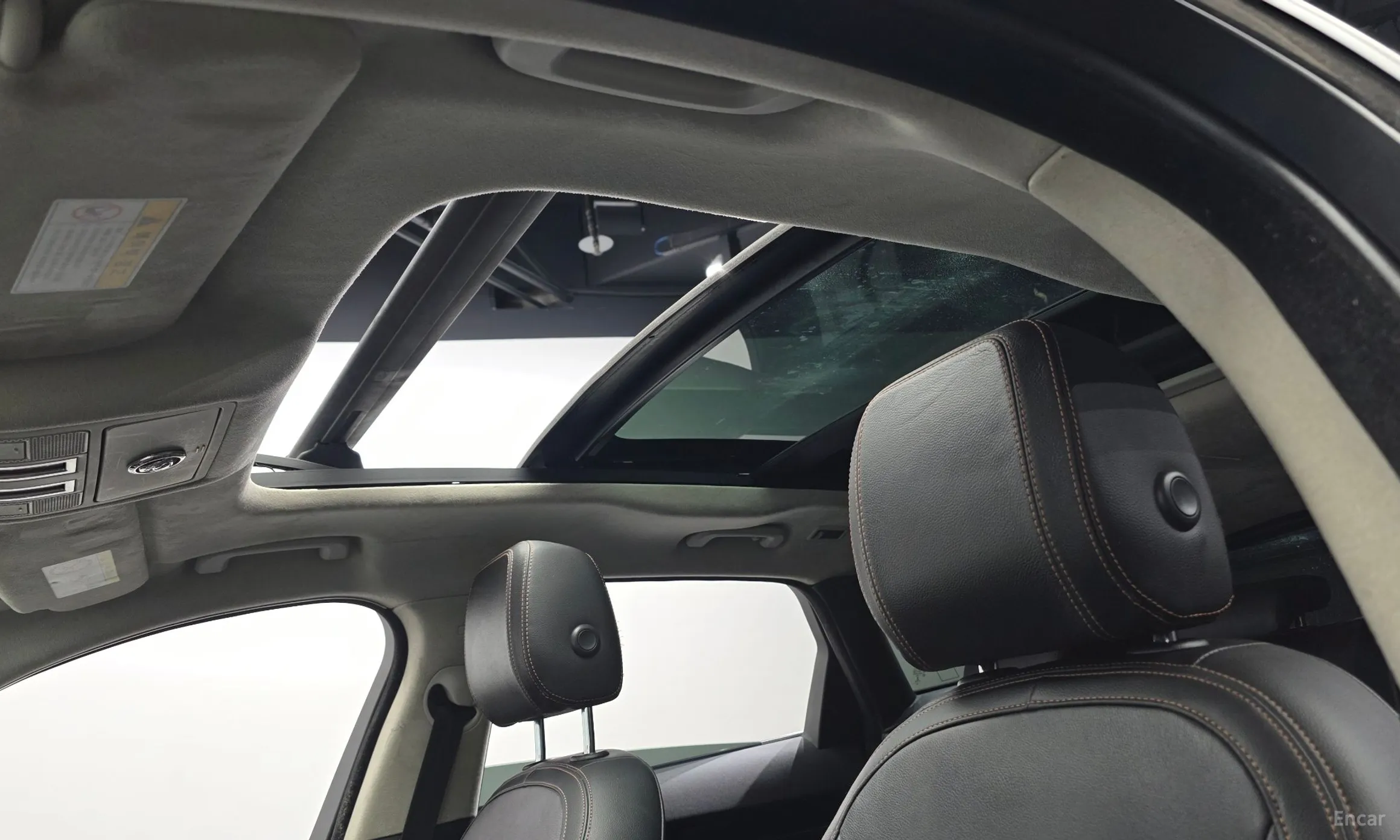 Jaguar F-PACE превью 19