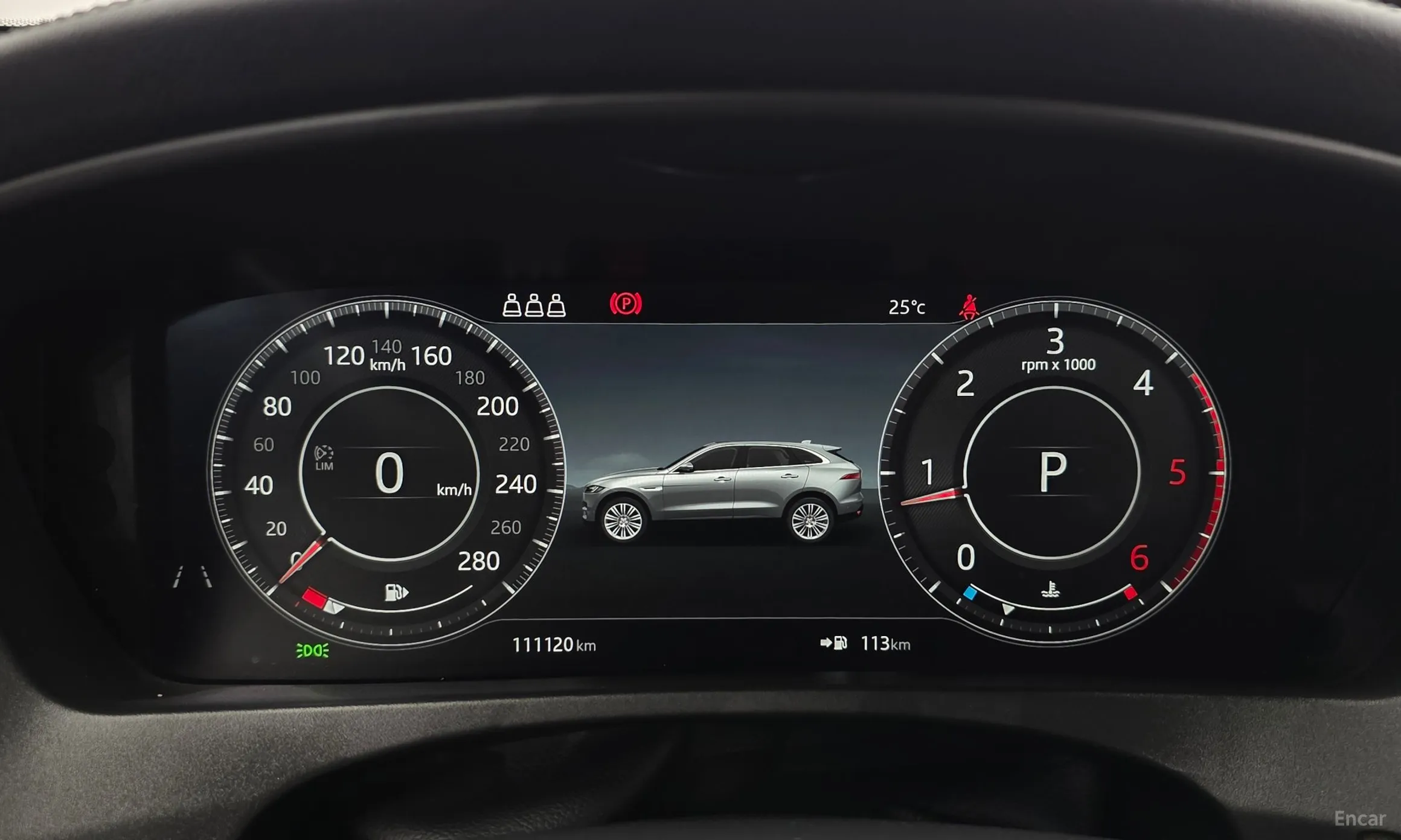 Jaguar F-PACE превью 8