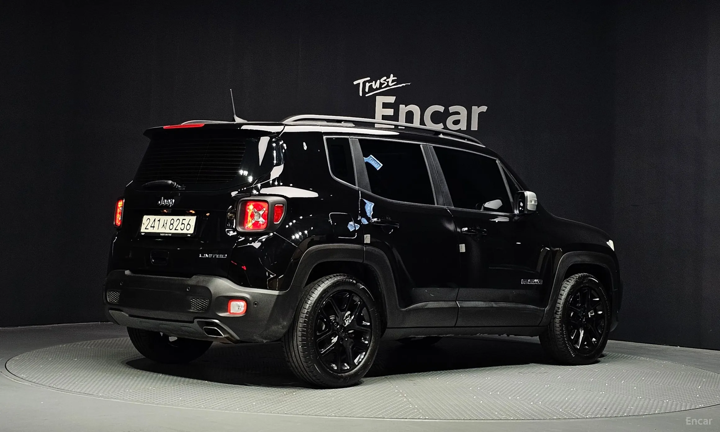 Jeep Renegade превью 2