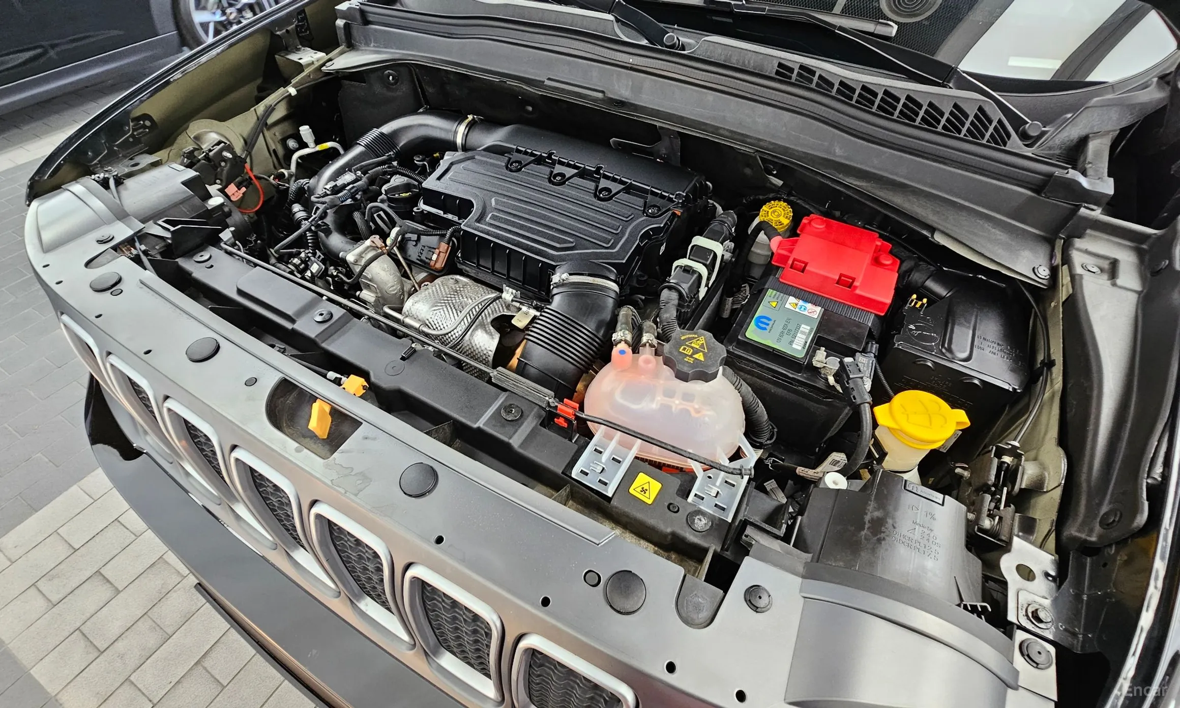 Jeep Renegade превью 6