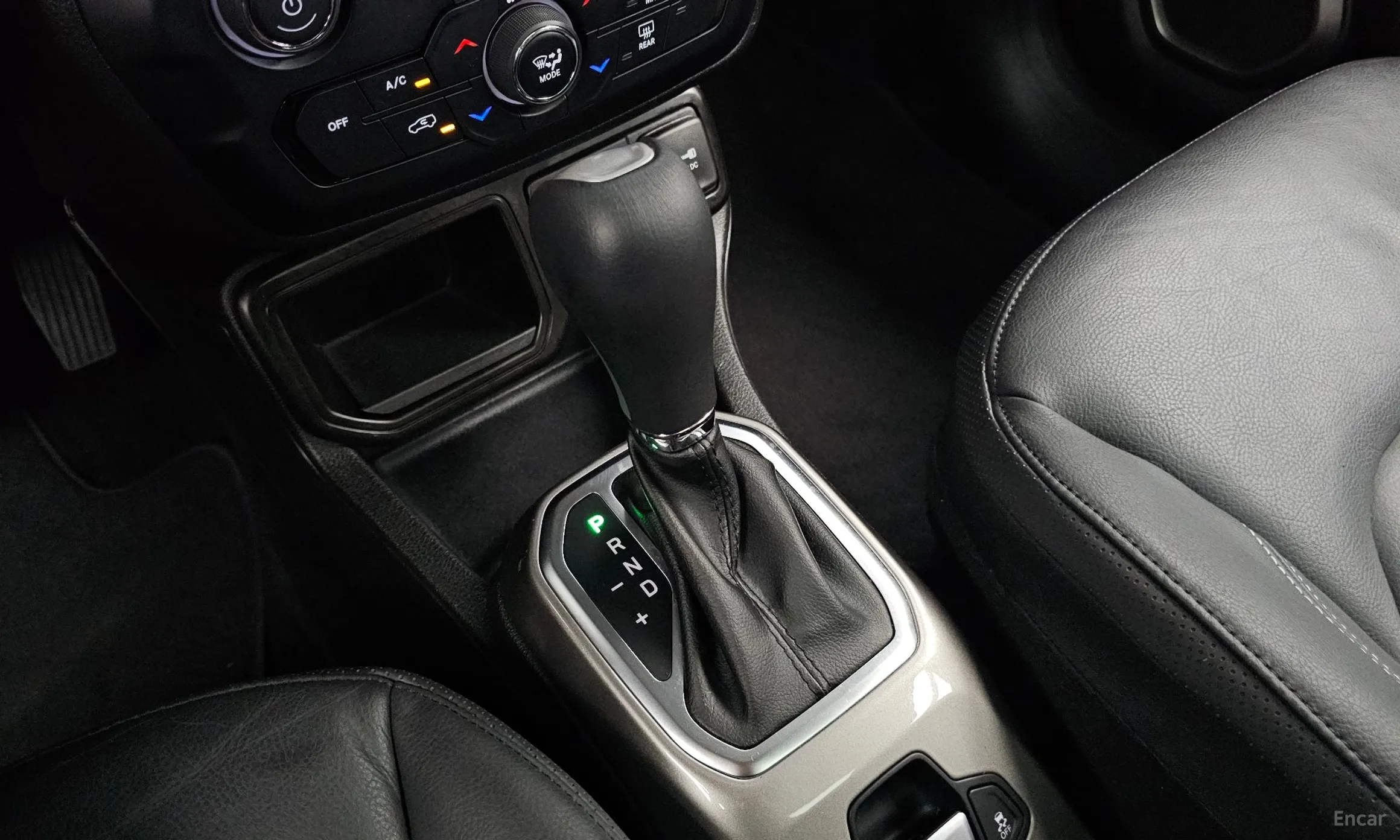 Jeep Renegade превью 9