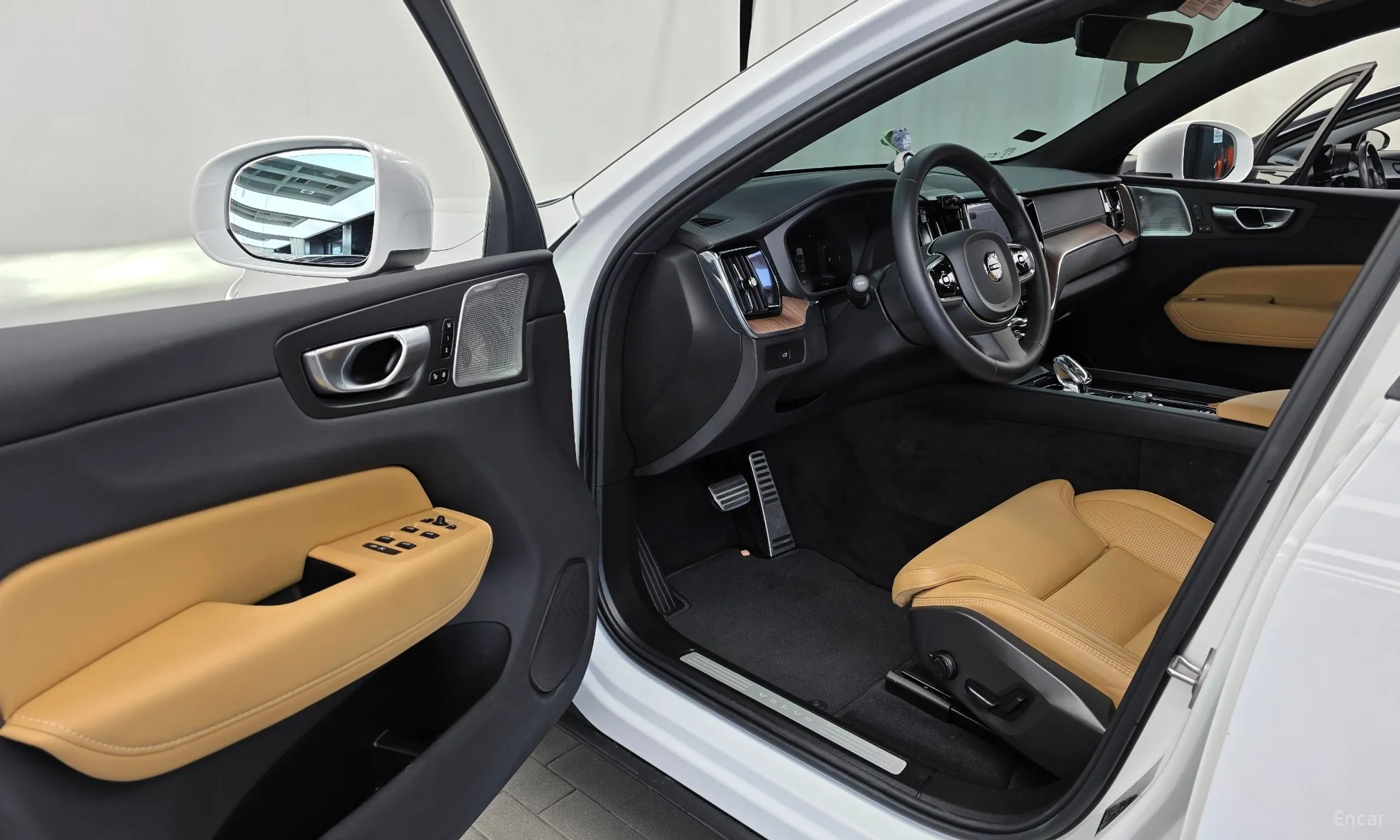 Volvo XC60 Gen 2 превью 10