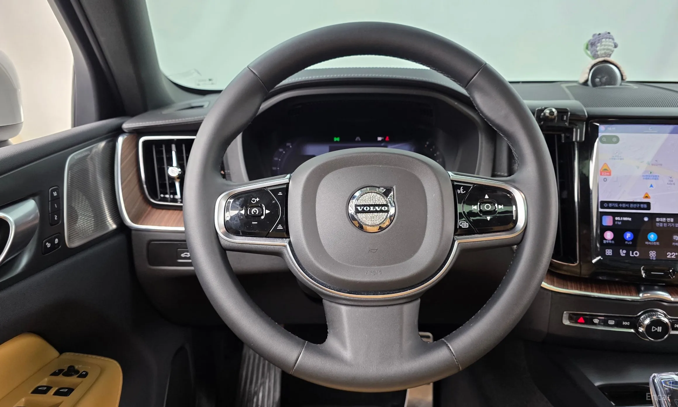 Volvo XC60 Gen 2 превью 12
