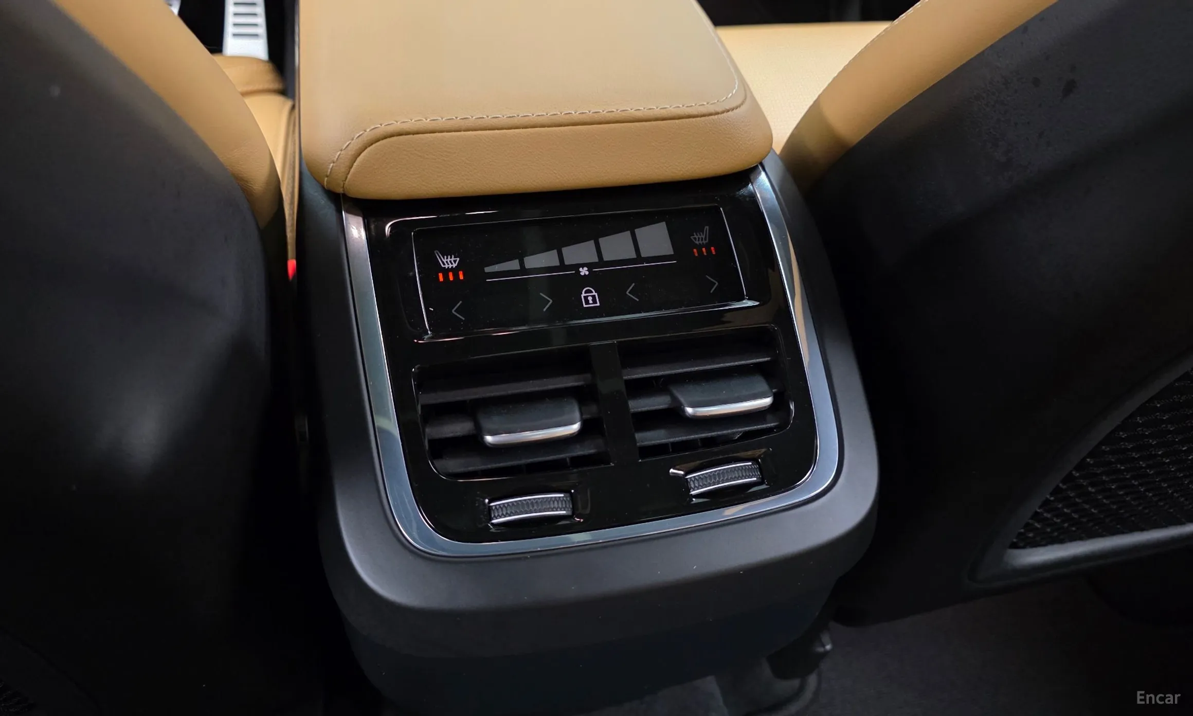 Volvo XC60 Gen 2 превью 18