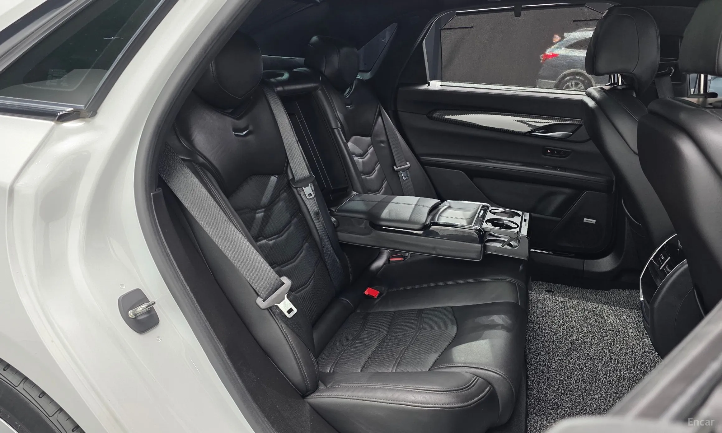 Cadillac CT6 превью 11