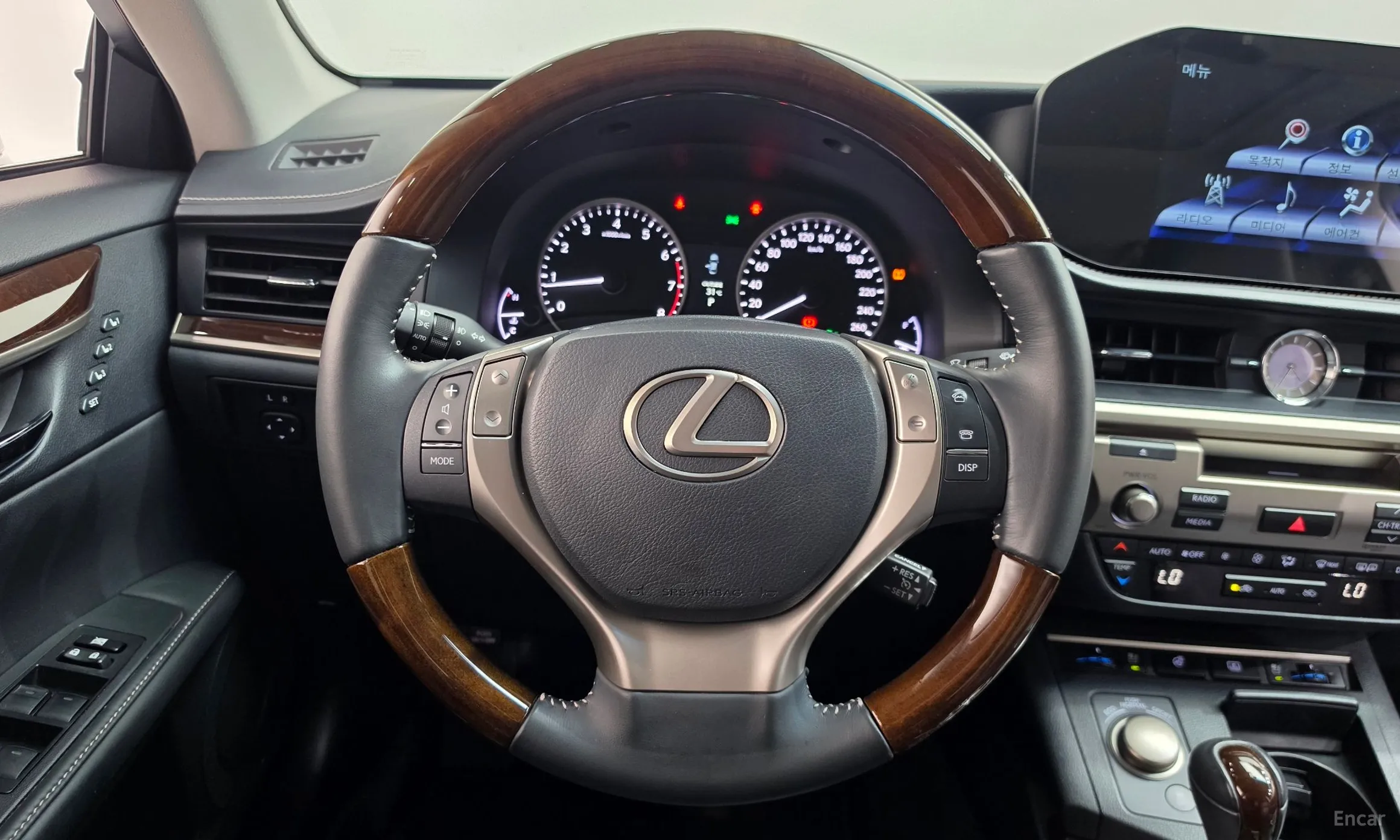Lexus New ES350 превью 14