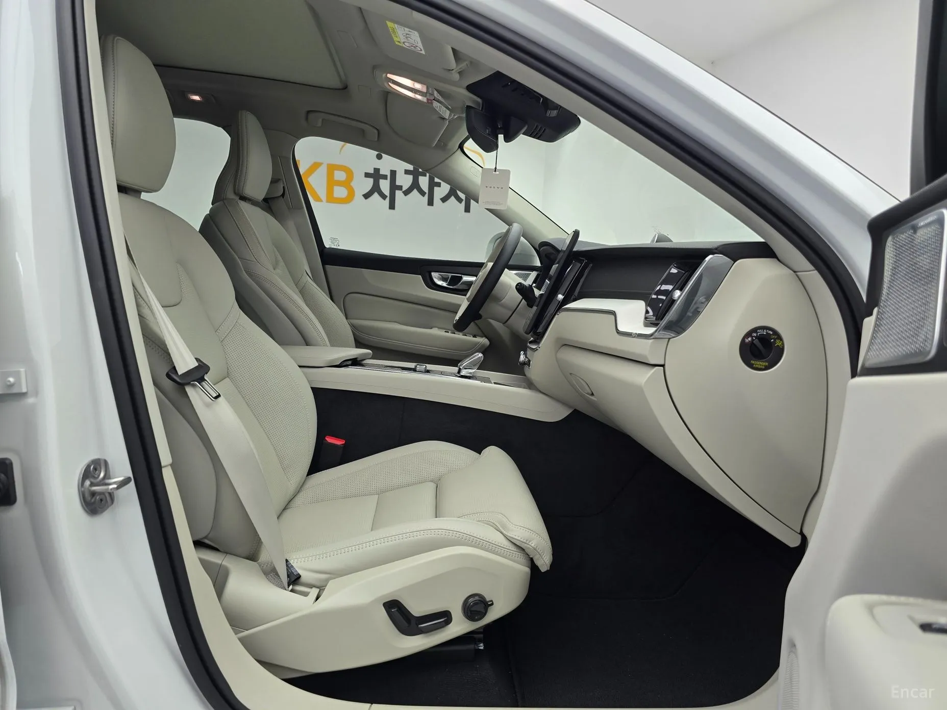 Volvo XC60 Gen 2 превью 12