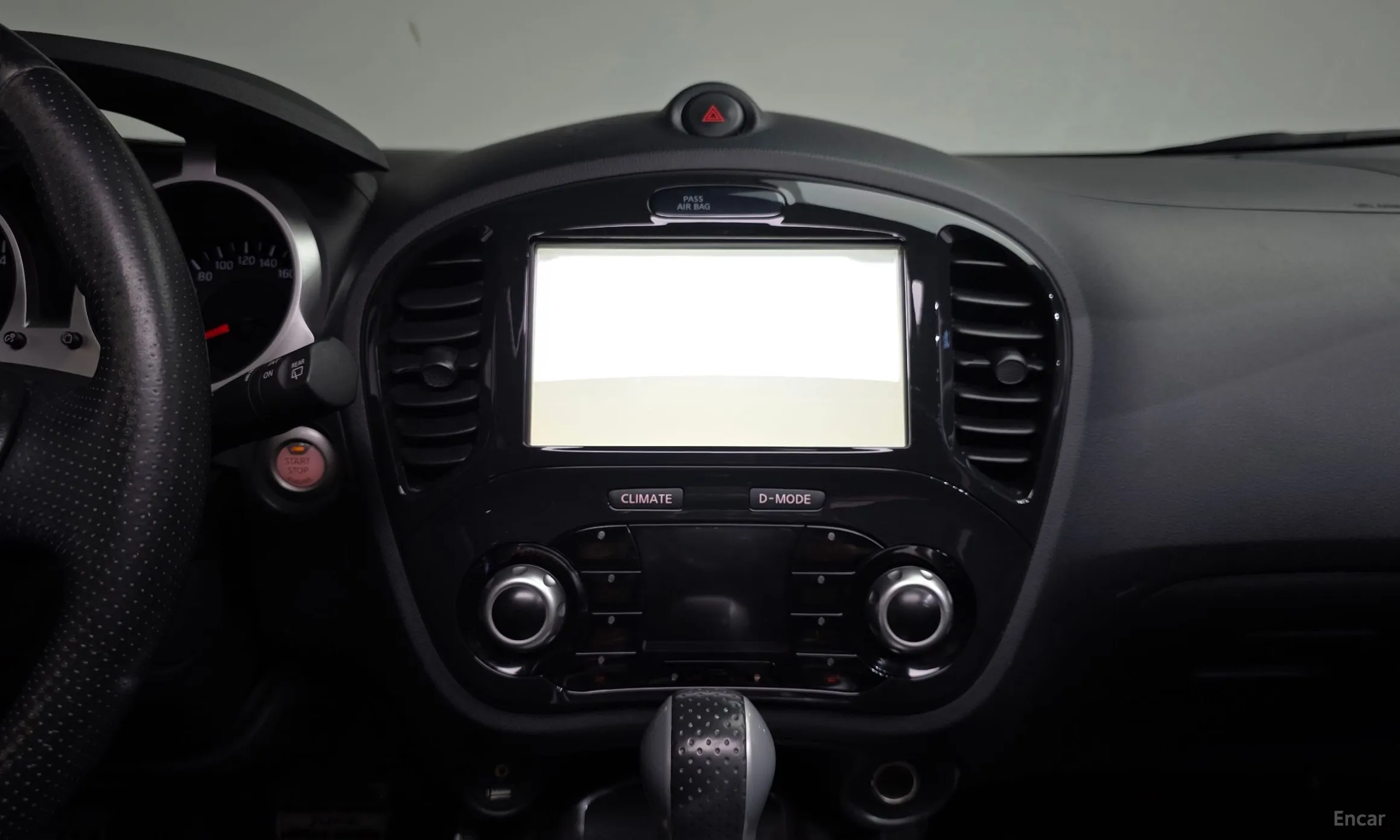 Nissan Juke превью 14