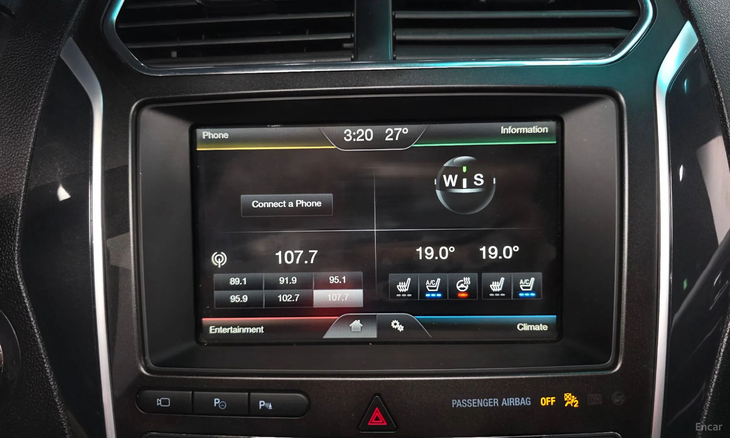 Ford Explorer превью 16