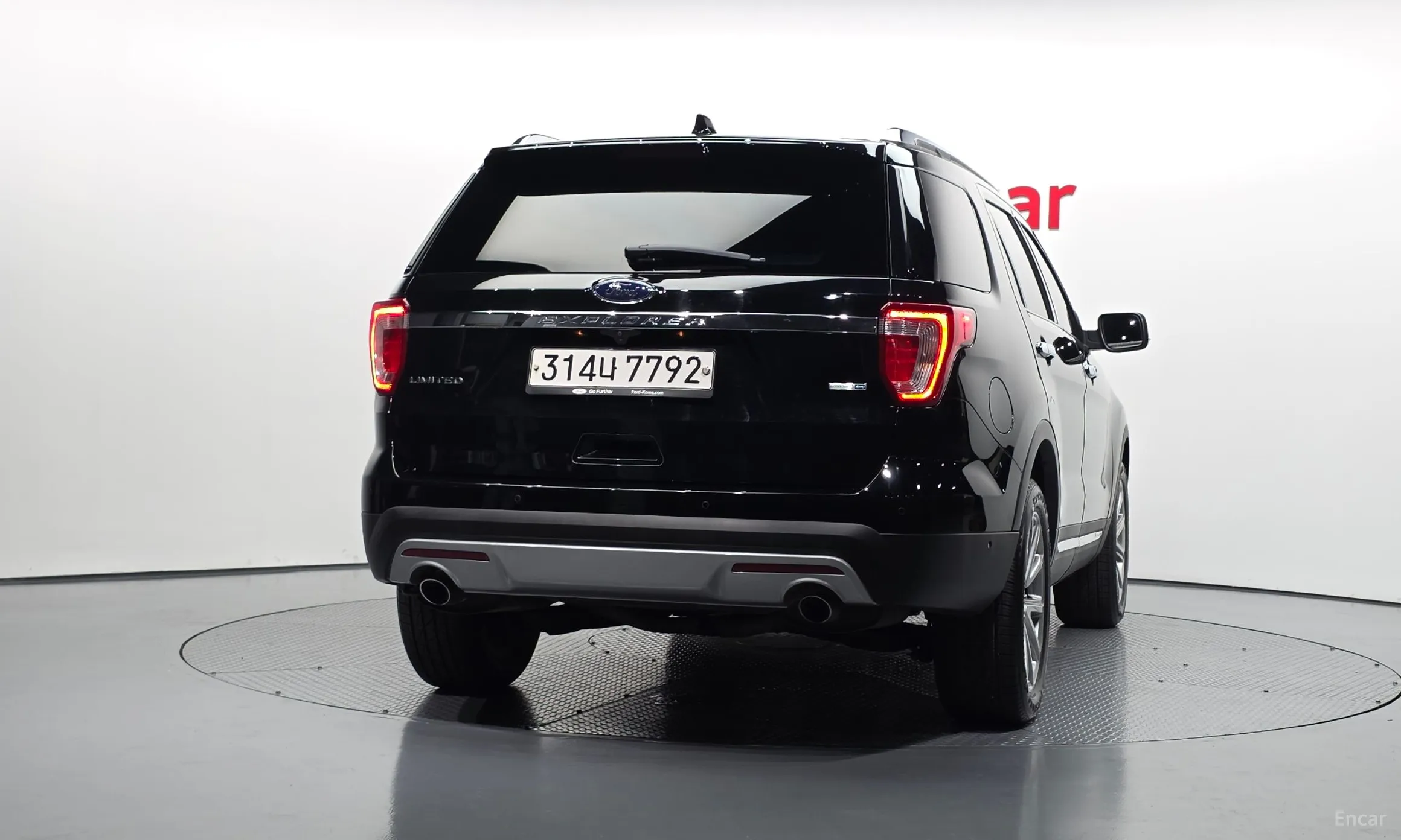 Ford Explorer превью 4