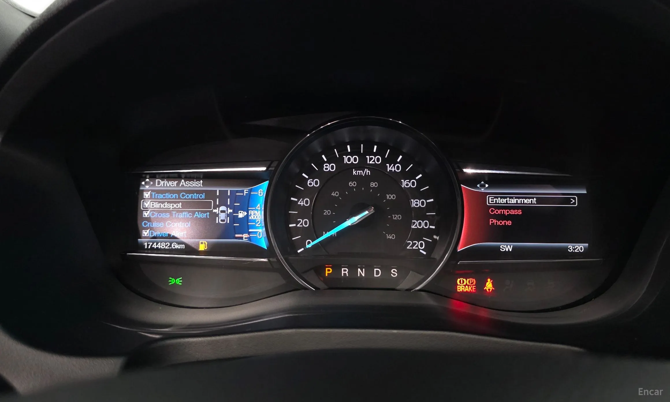 Ford Explorer превью 8