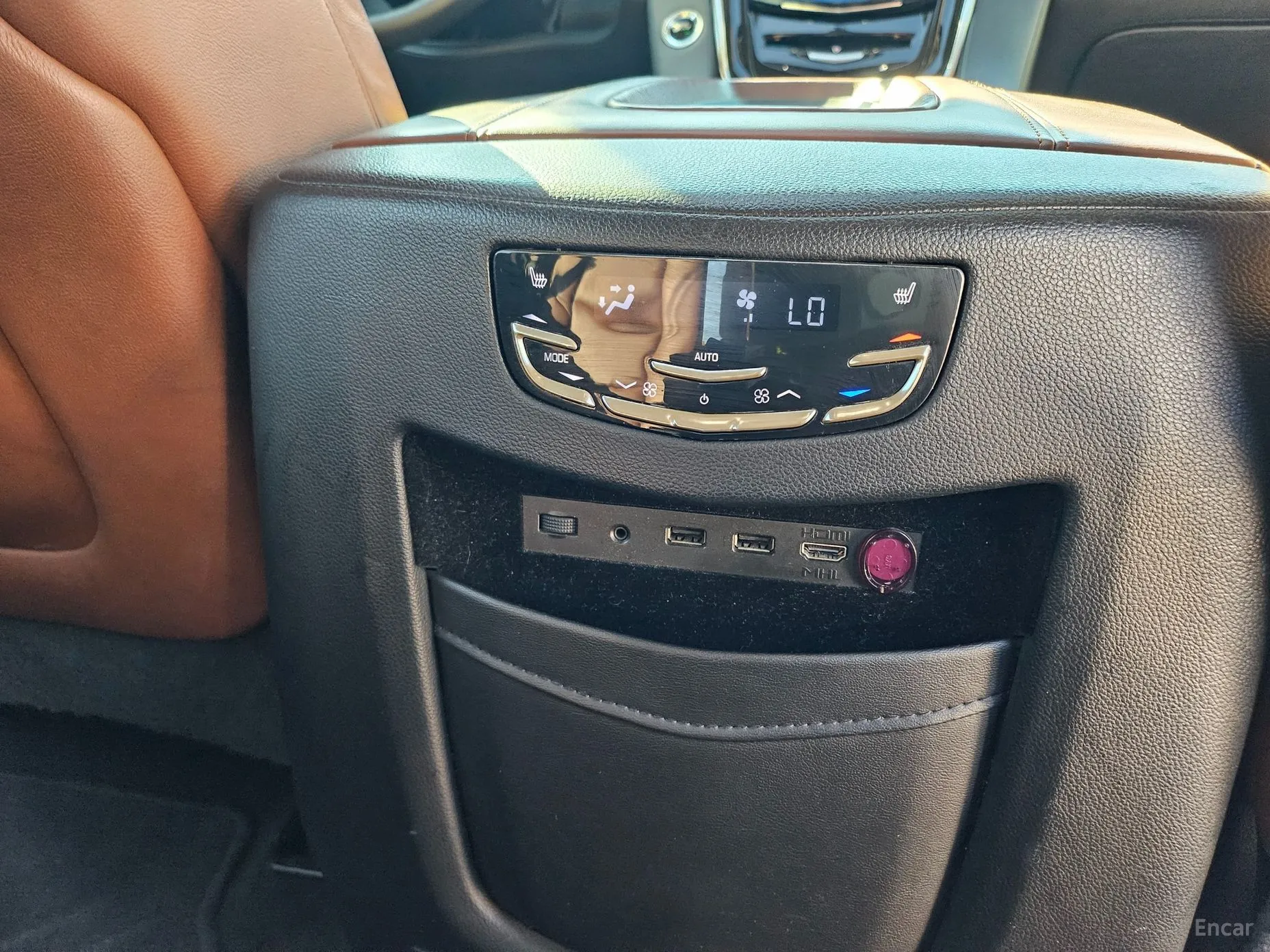 Cadillac Escalade превью 17