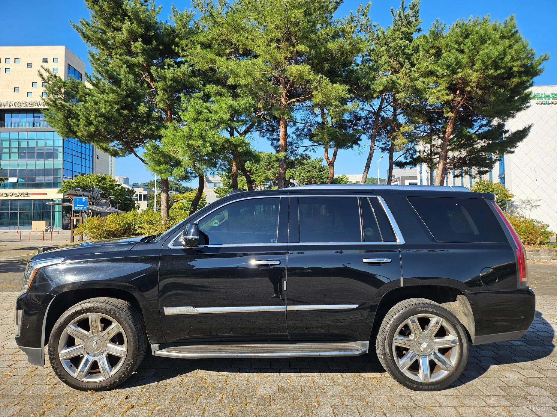 Cadillac Escalade превью 4