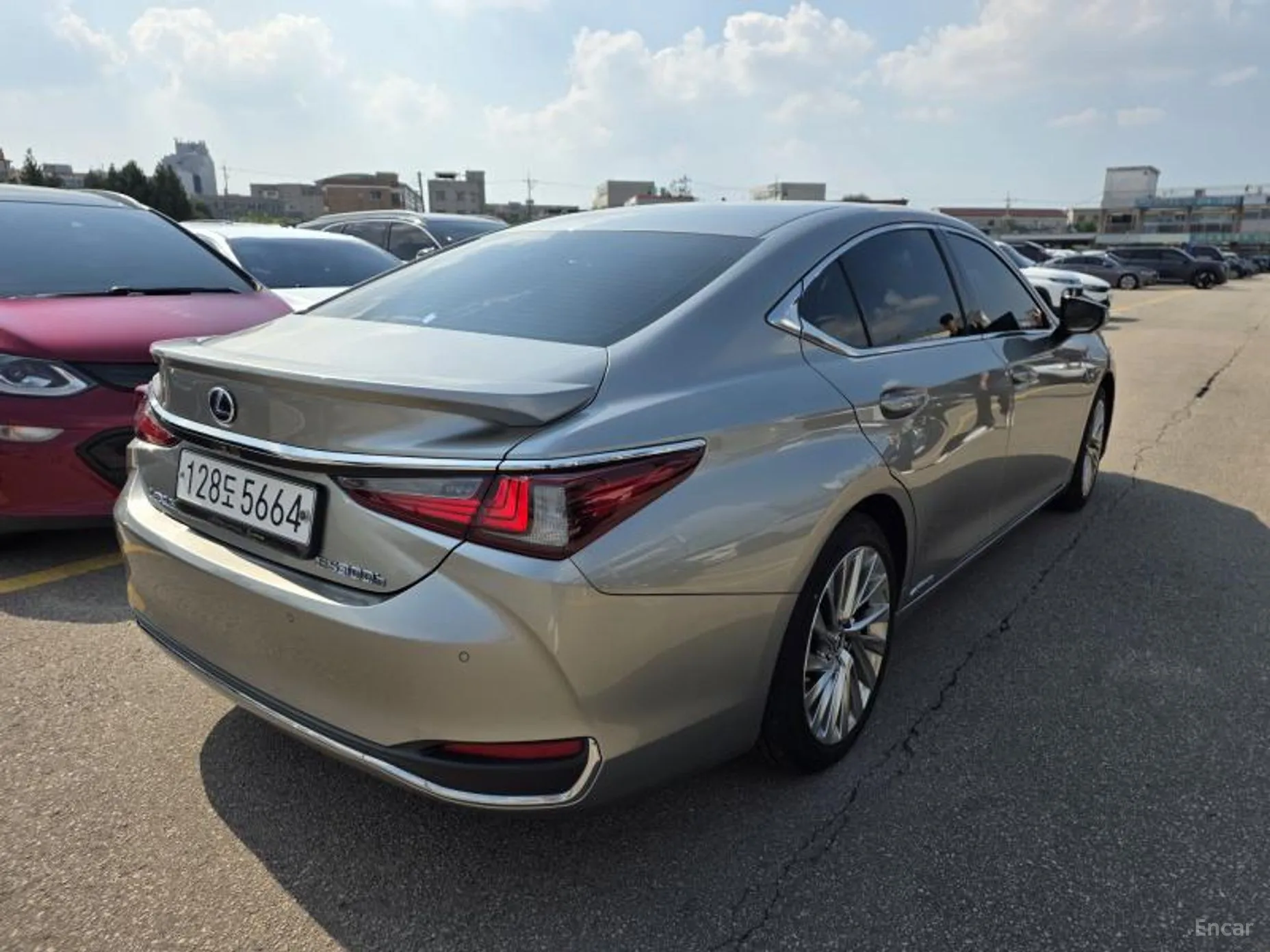 Lexus ES300h 7th Generation