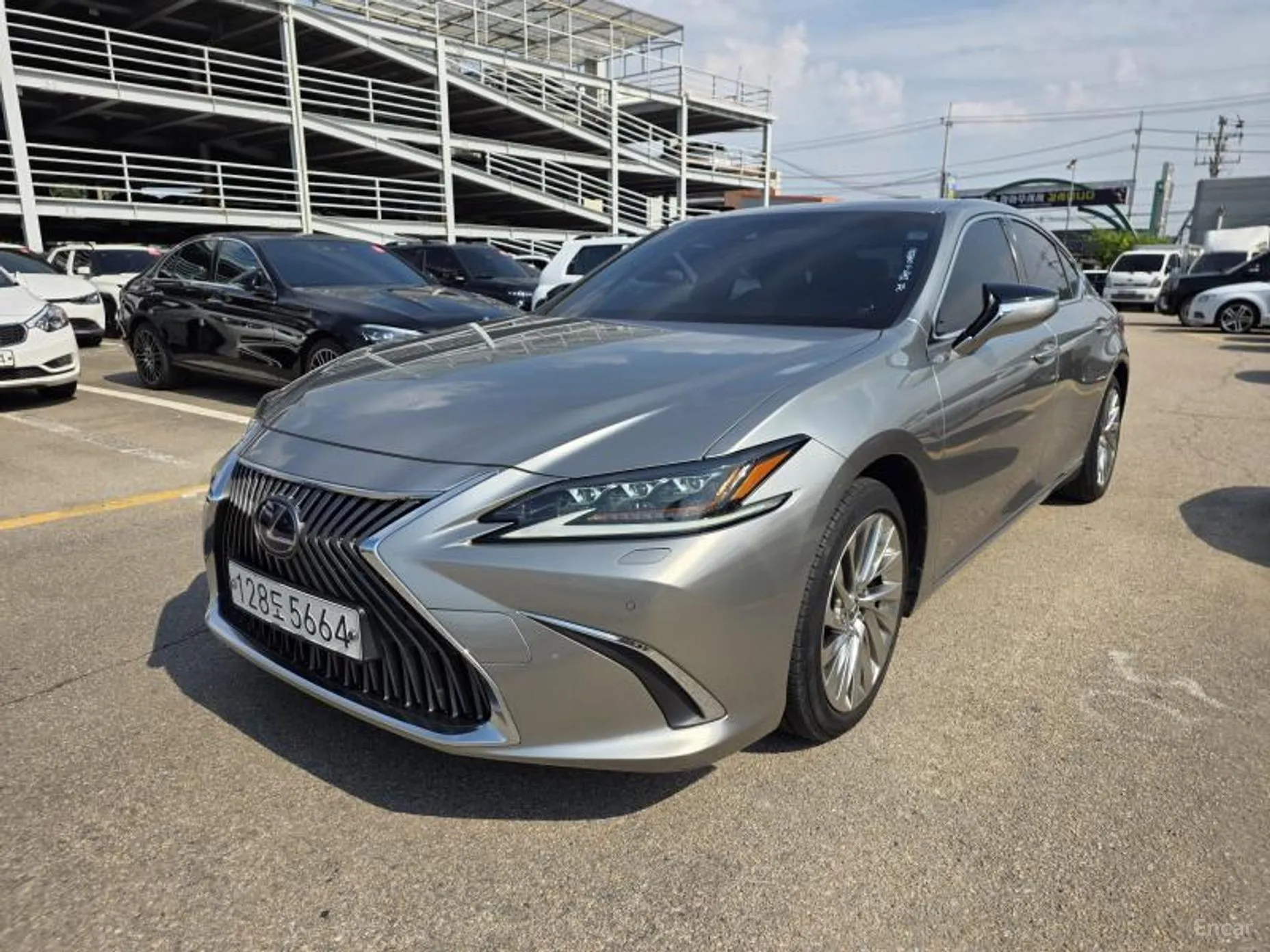 Lexus ES300h 7th Generation превью 3