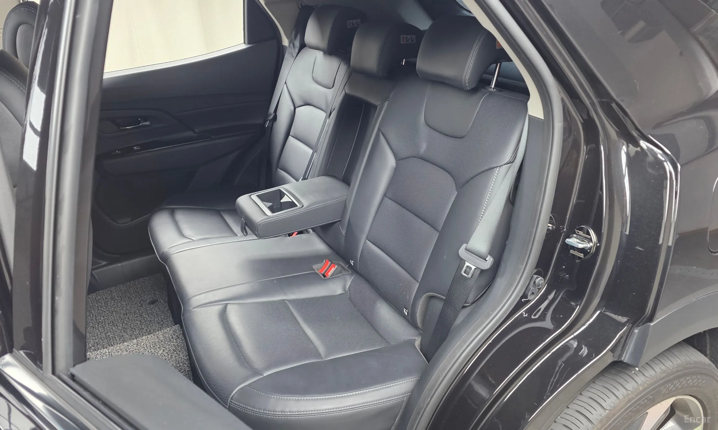 KG Mobility (SsangYong) Beautiful Korando превью 12