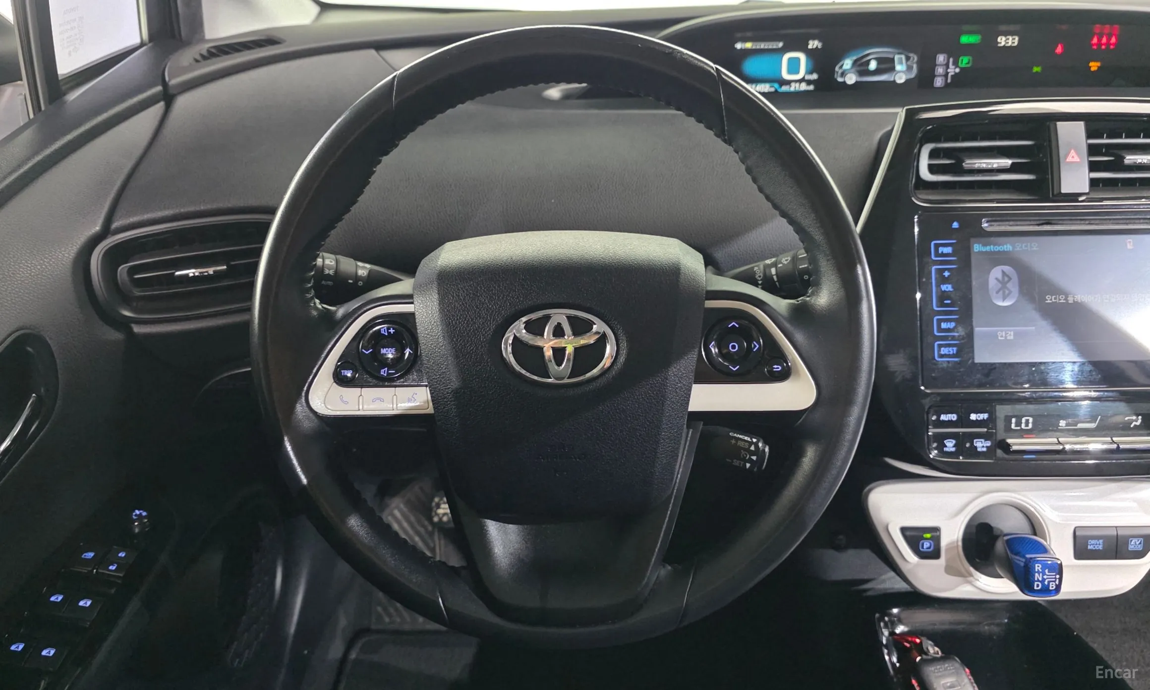 Toyota Prius 4th Generation превью 13