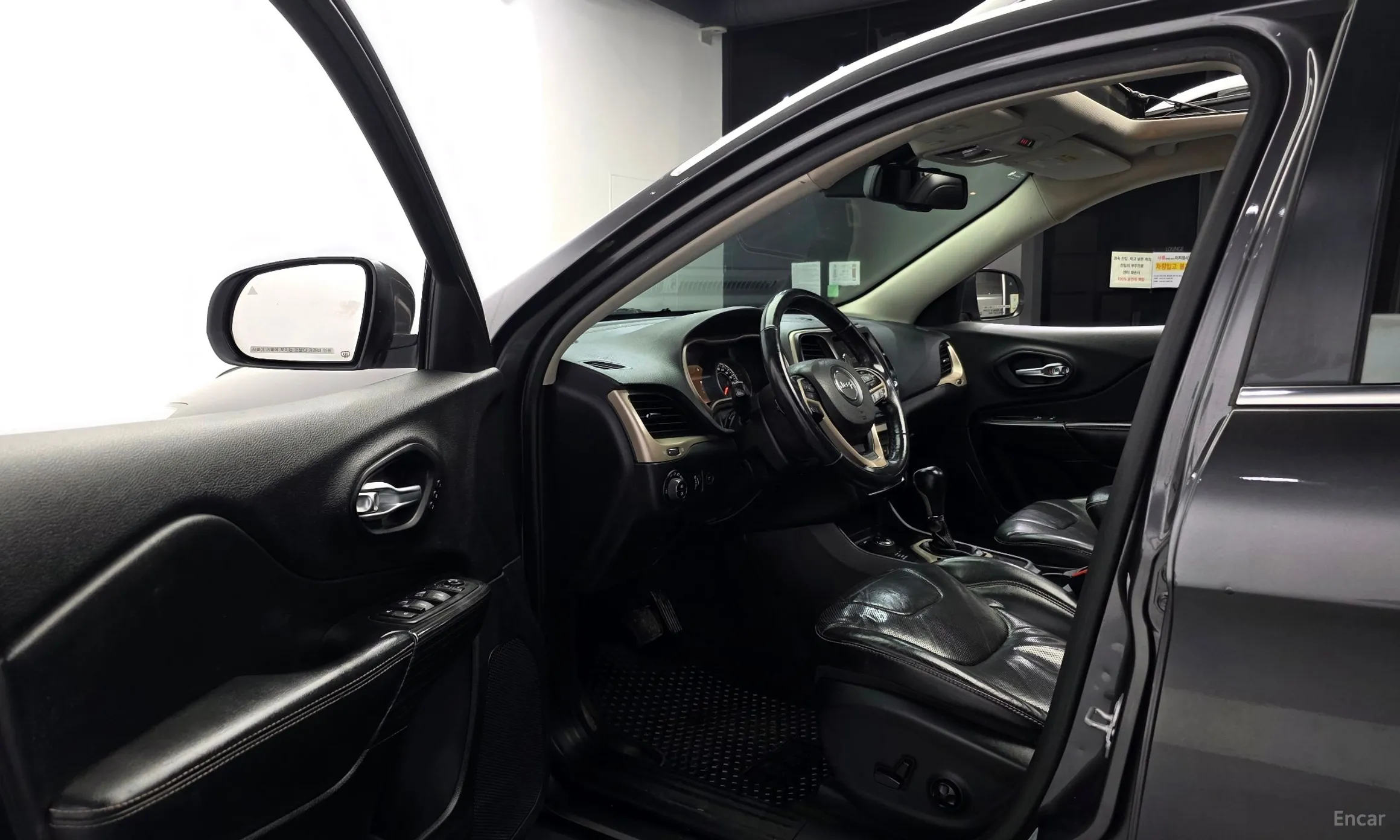 Jeep Cherokee (KL) превью 10