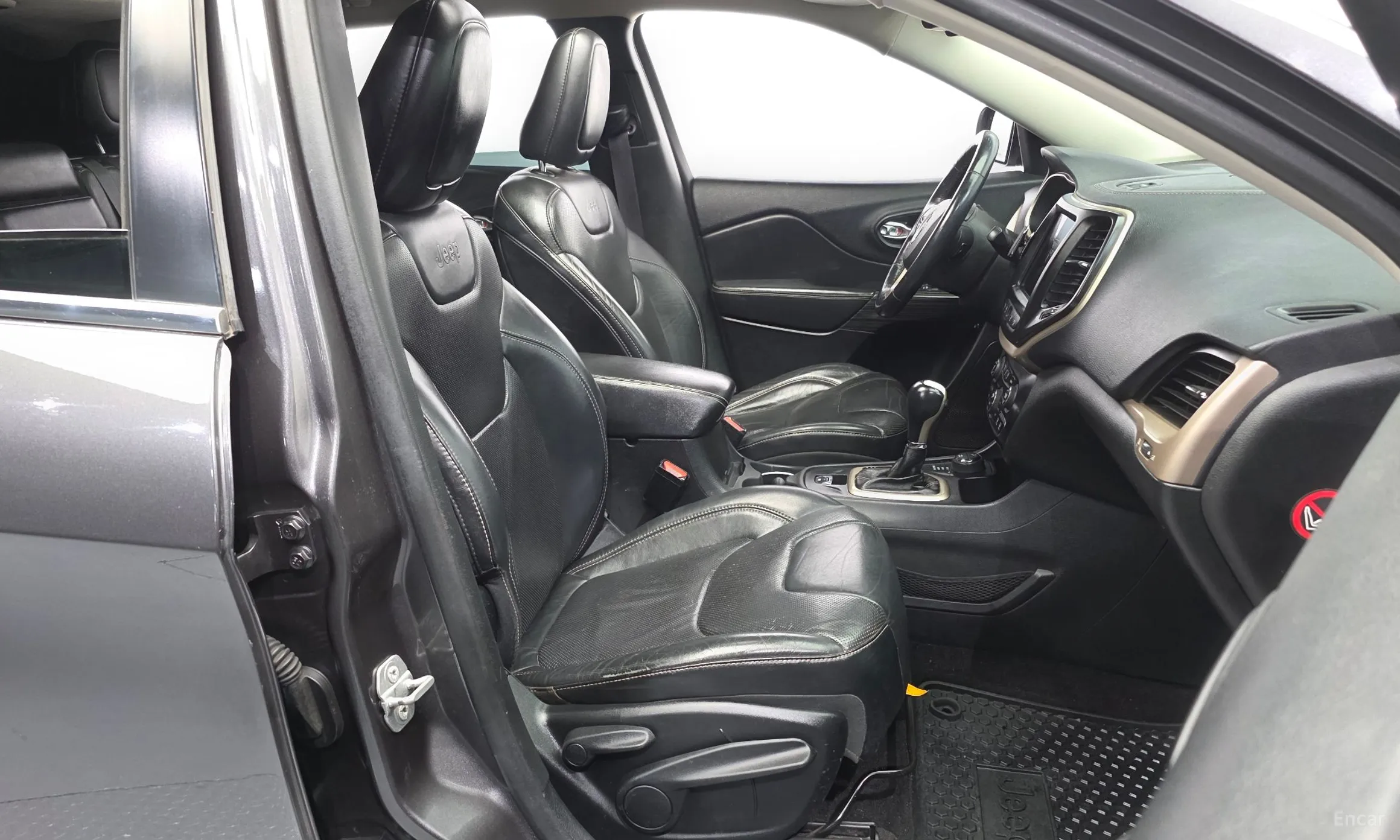 Jeep Cherokee (KL) превью 11