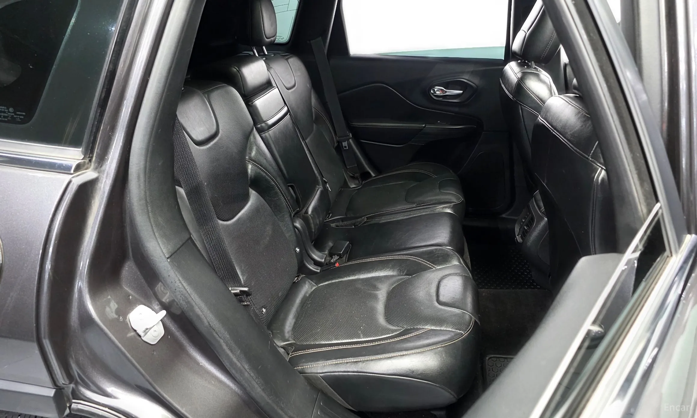Jeep Cherokee (KL) превью 12