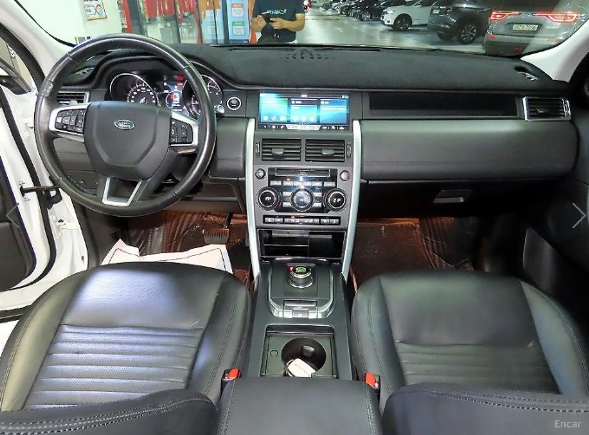 Land Rover Discovery Sports превью 10