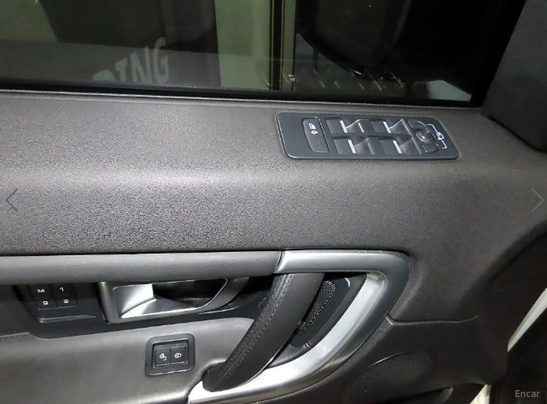 Land Rover Discovery Sports превью 13