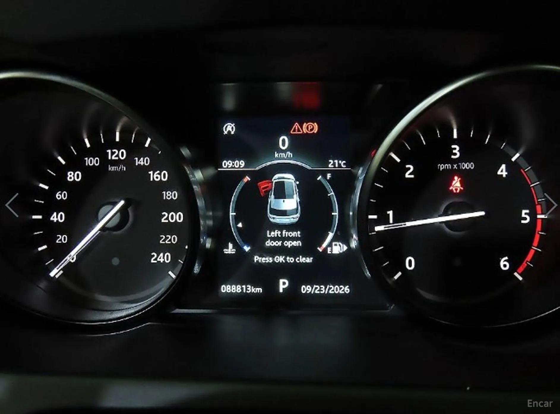 Land Rover Discovery Sports превью 9