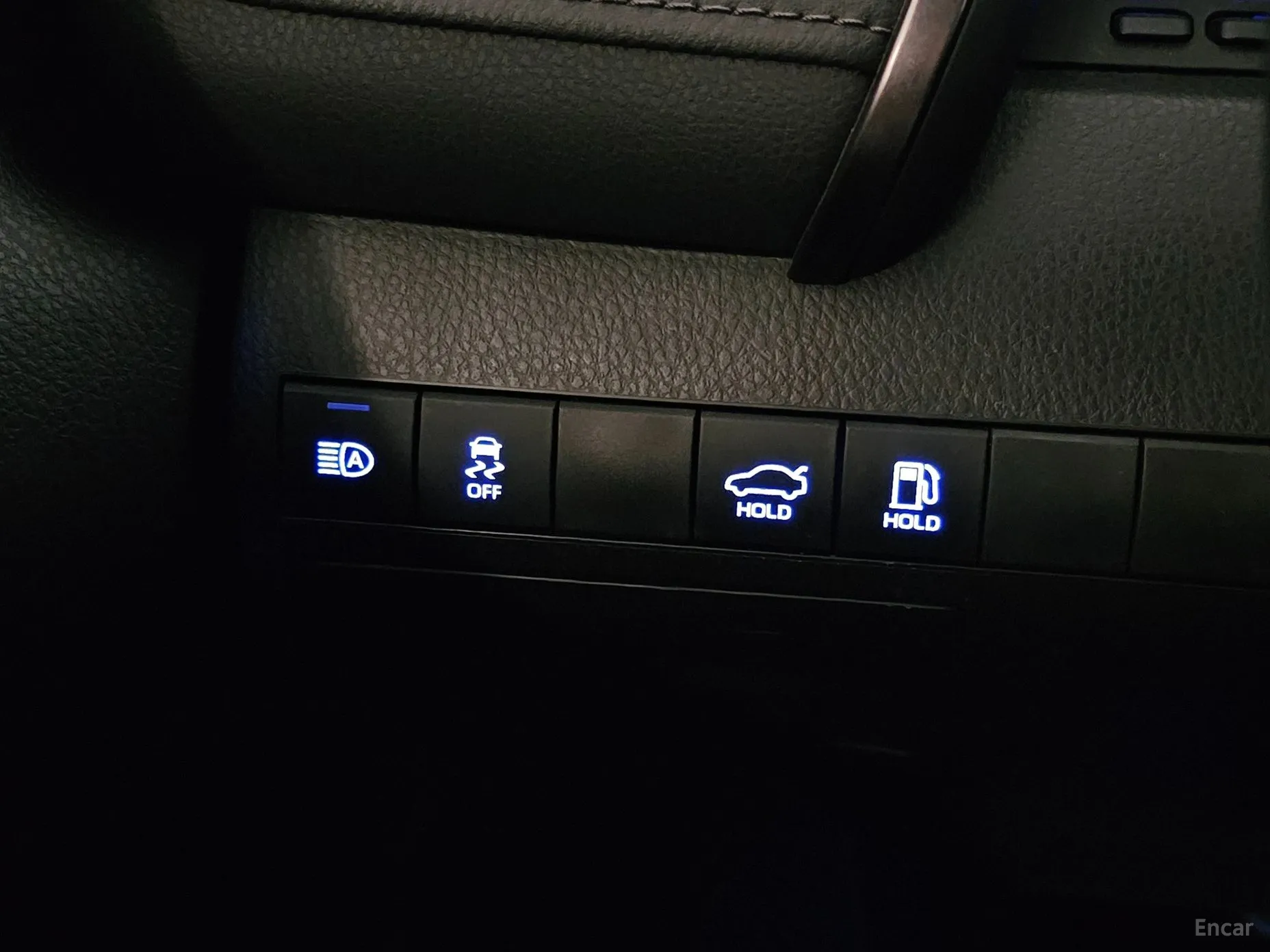 Toyota Camry (XV70) превью 17
