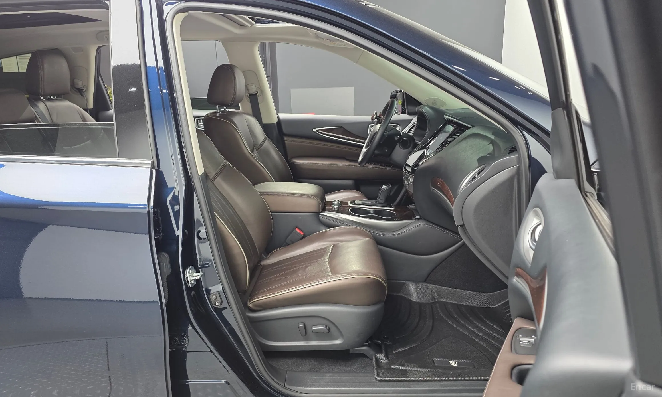 Infiniti QX60 превью 11