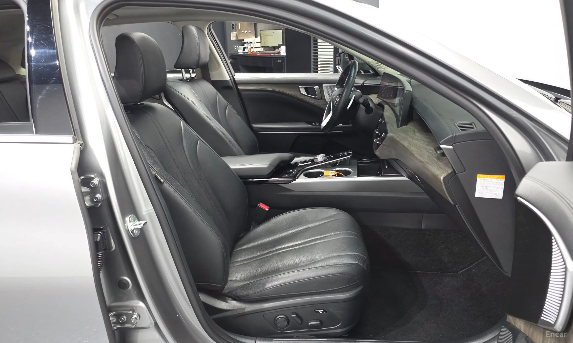Kia K8 Hybrid превью 11