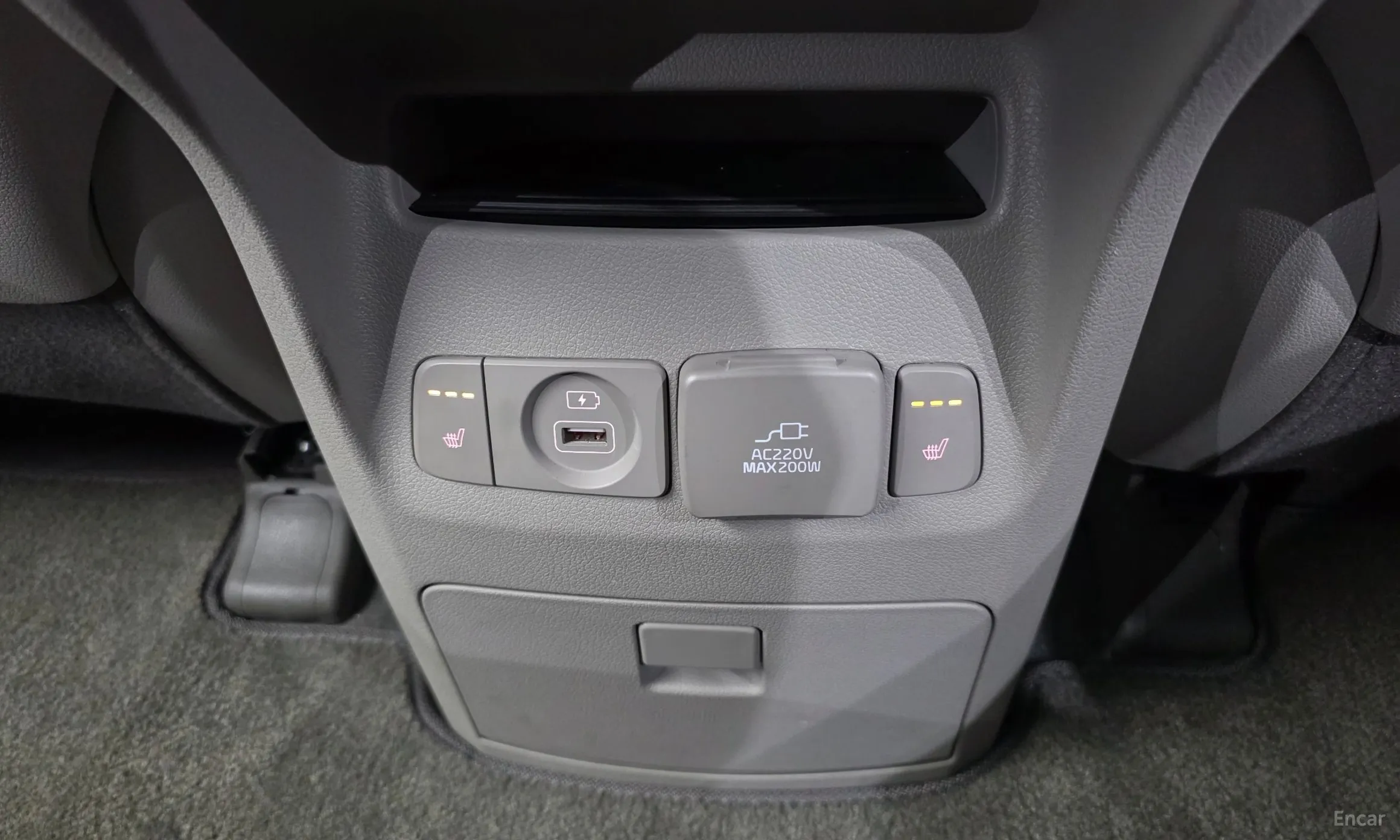 Kia Carnival превью 19